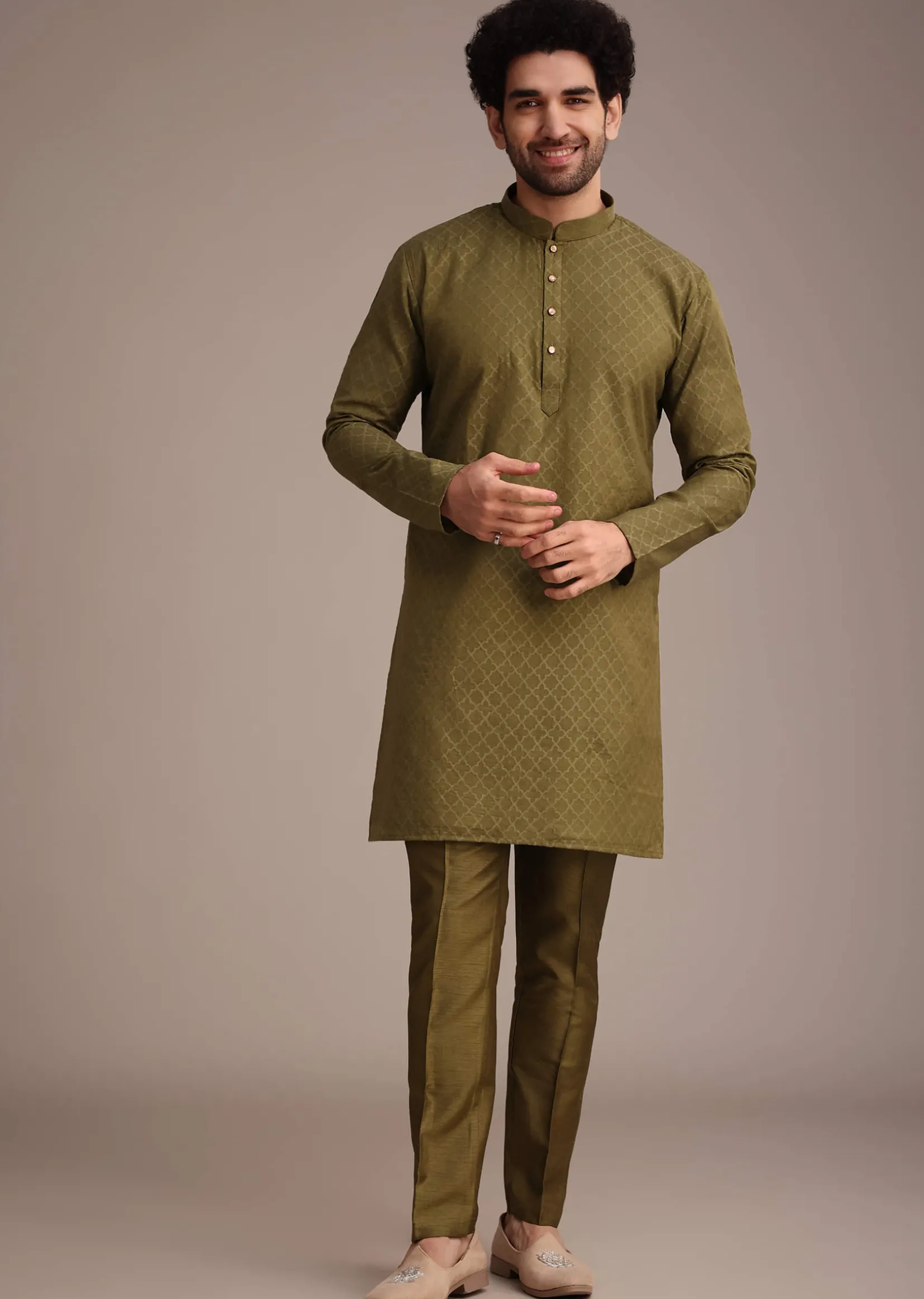 Mehendi Green Silk Kurta Jacket Set With Zardosi And Thread Work
