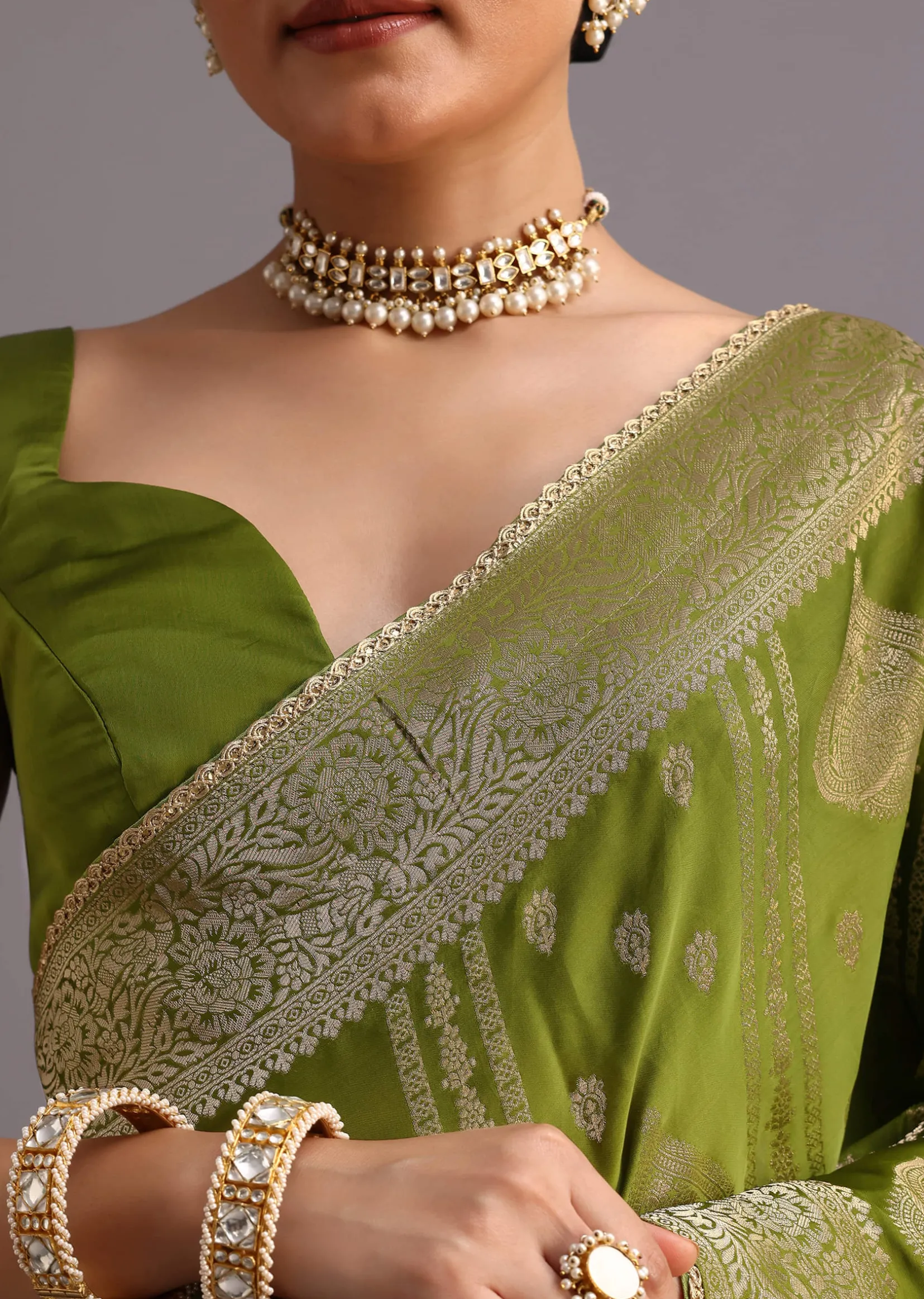 Mehendi Green Zari Woven Satin Silk Saree And Brocade Border