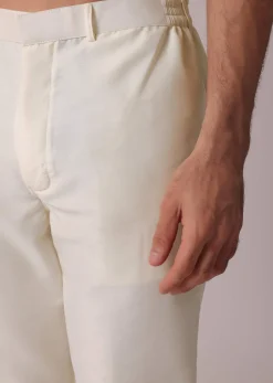 Men White Silk Kurta Set With Intricate Handwork