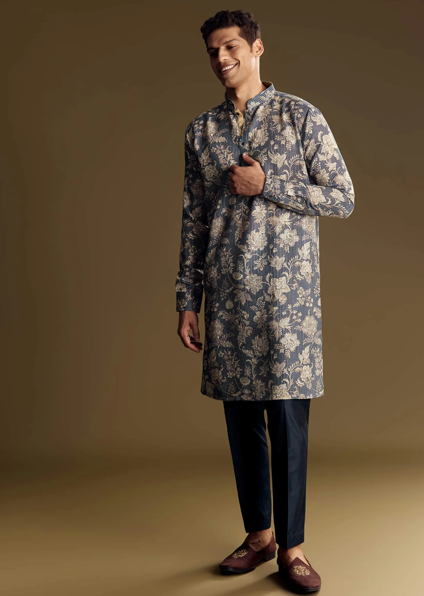 Navy Blue Linen Kurta Set Embellished With Intricate Kantha Stitching
