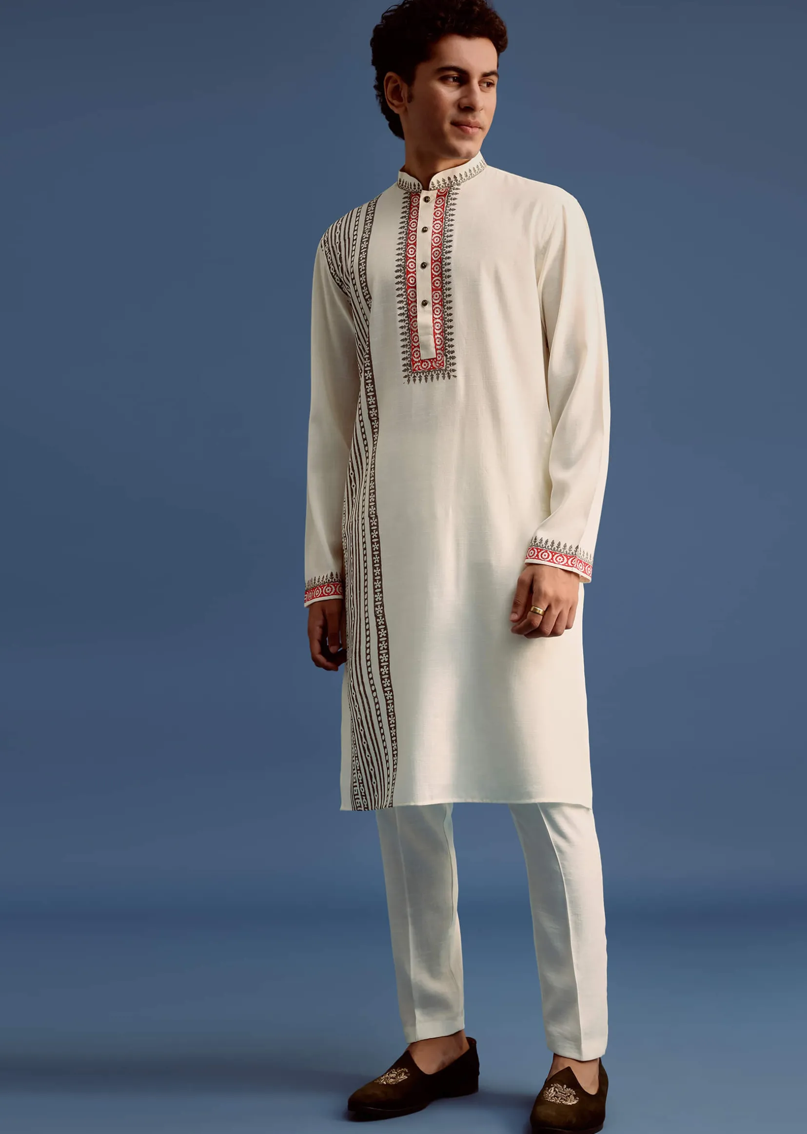 Off White Block Printed Kurta Set With Zari Hand Embroidery