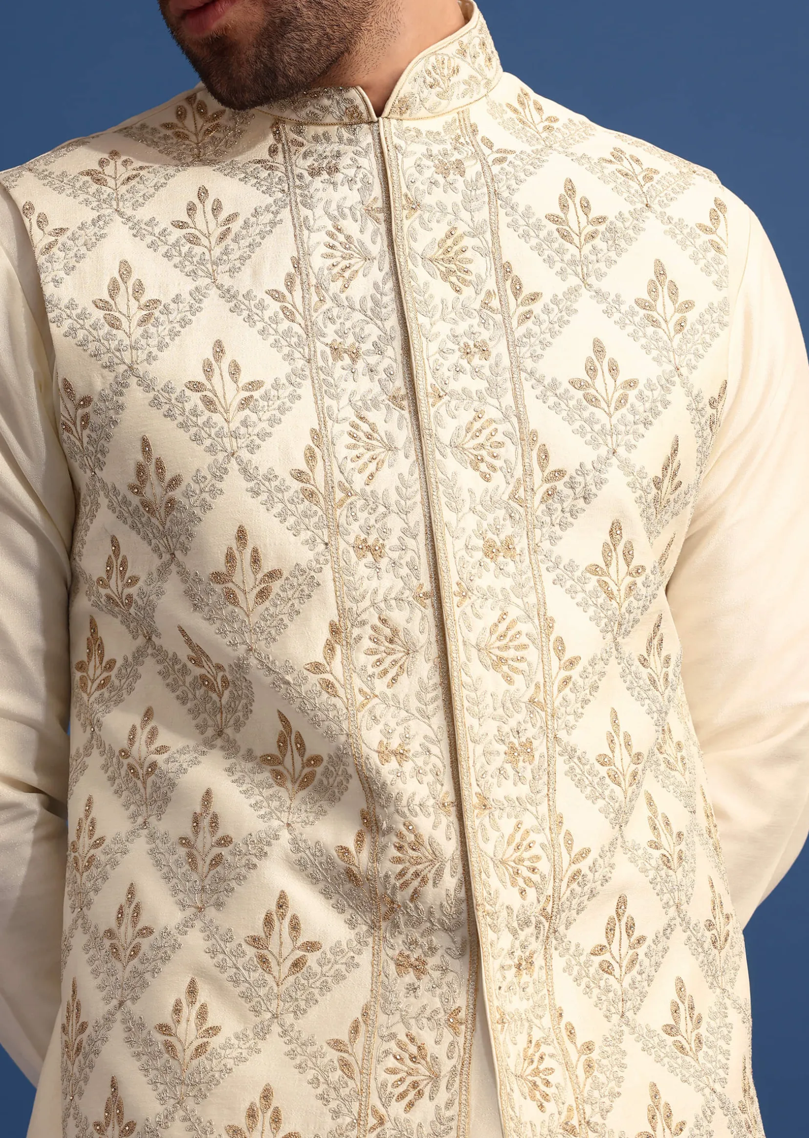 Off White Kurta Jacket Set With Zari Embroidery For Men