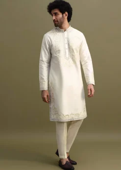 Off White Kurta Pant Set With Threadwork