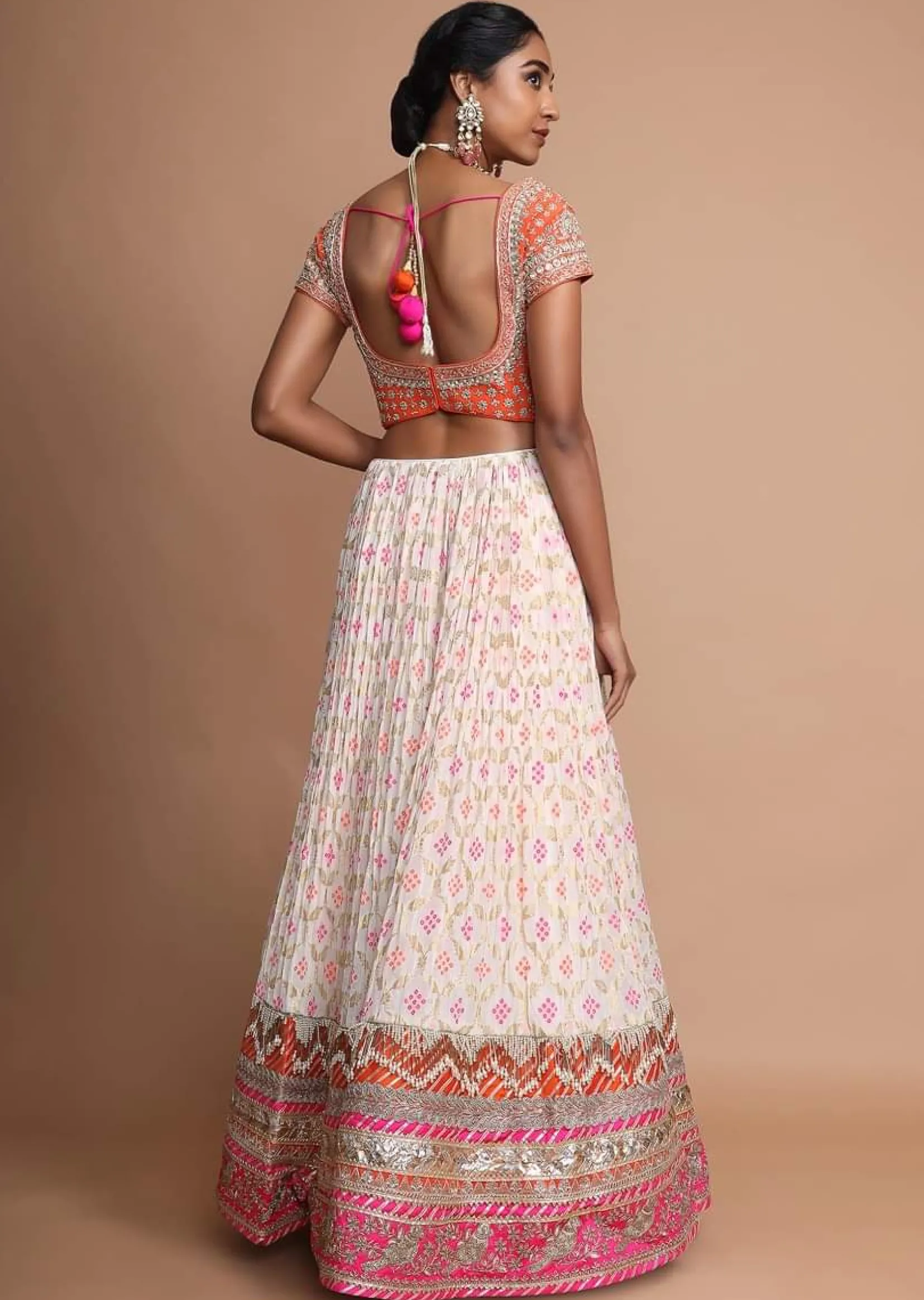 Off White Lehenga With Bandhani Print, Weaved Design And Heavy Gotta Work Border
