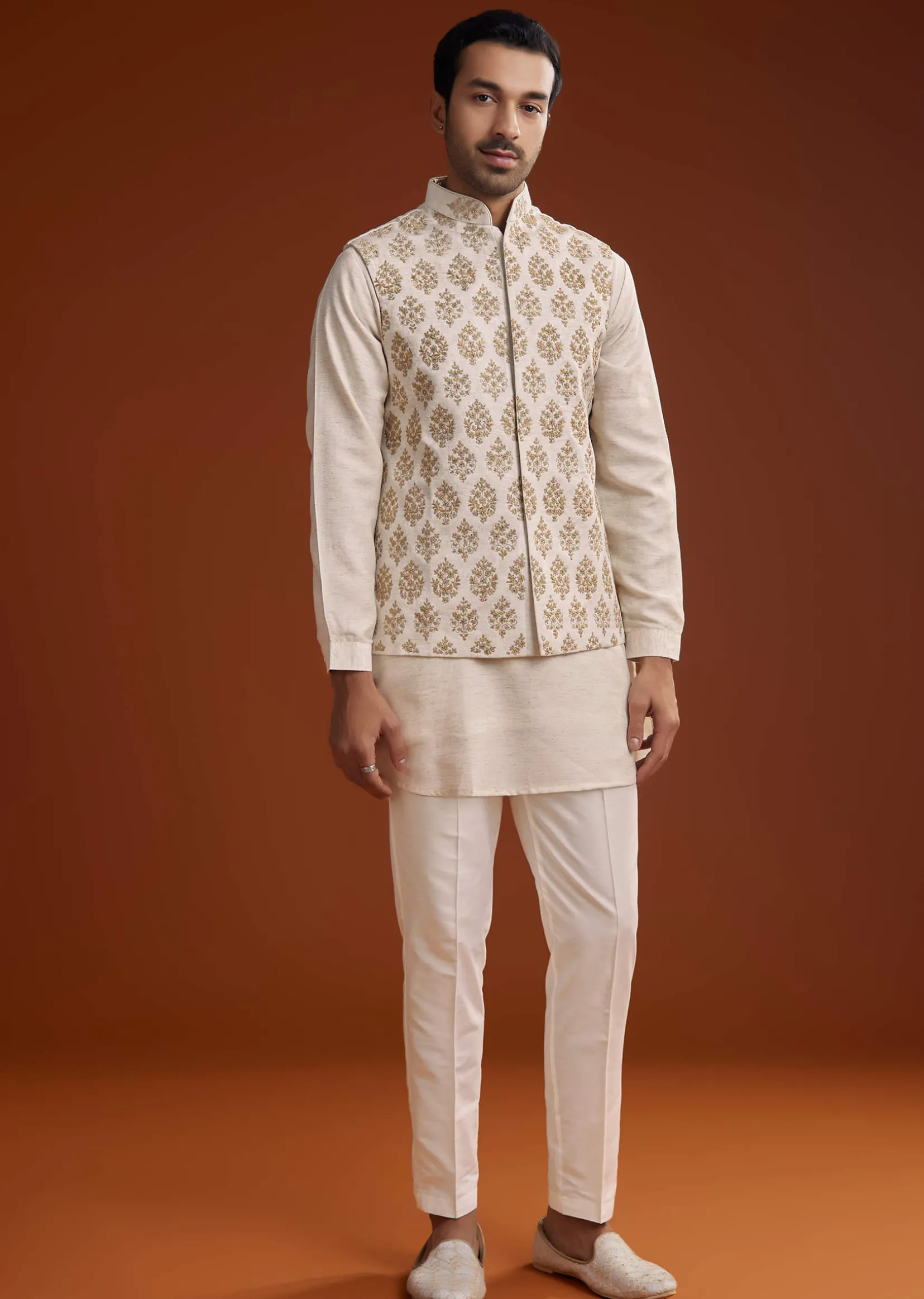 Off White Linen Silk Kurta Jacket Set With Zari Work For Men