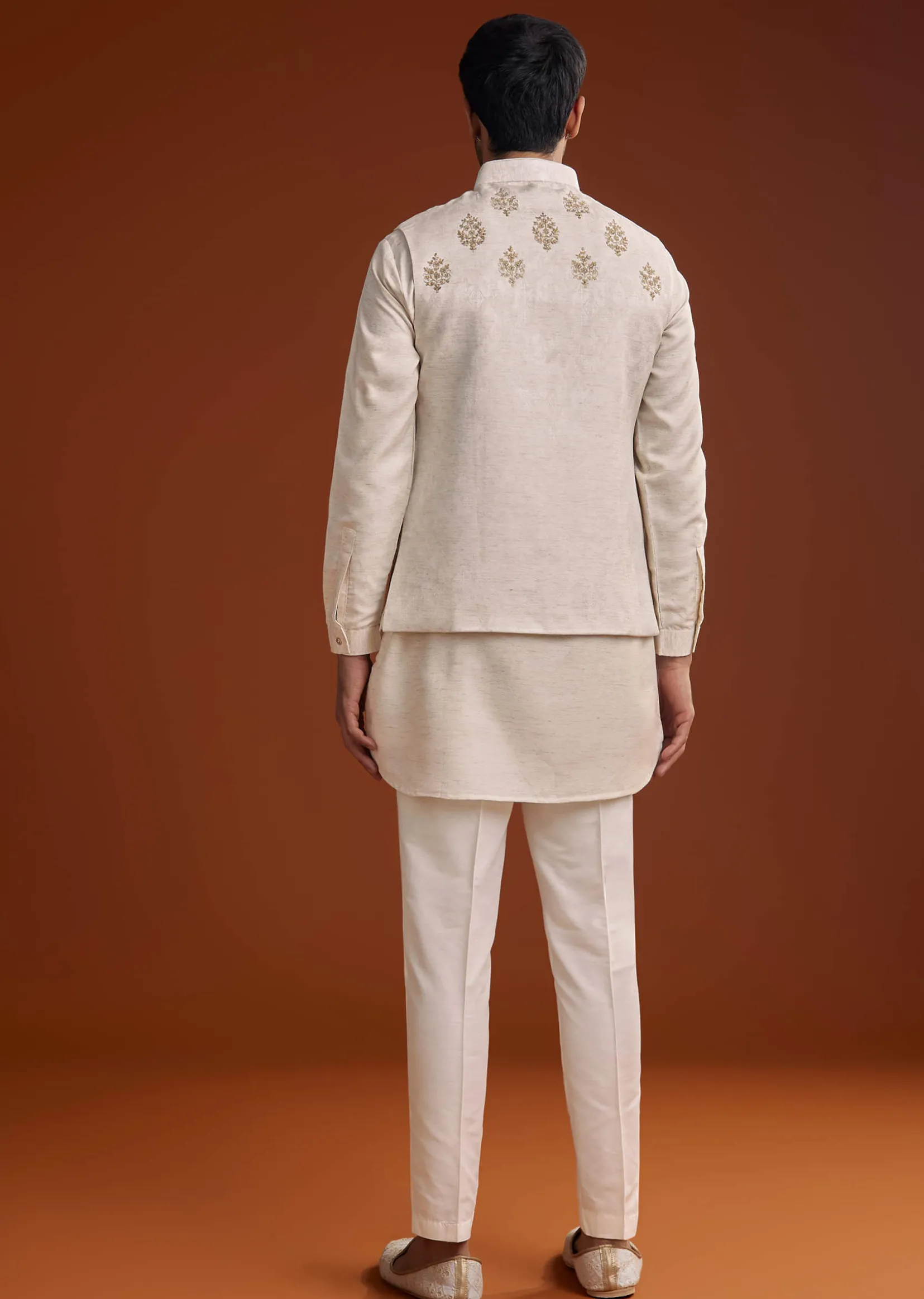Off White Linen Silk Kurta Jacket Set With Zari Work For Men