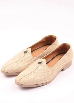 Off White Self Work Textured Juttis