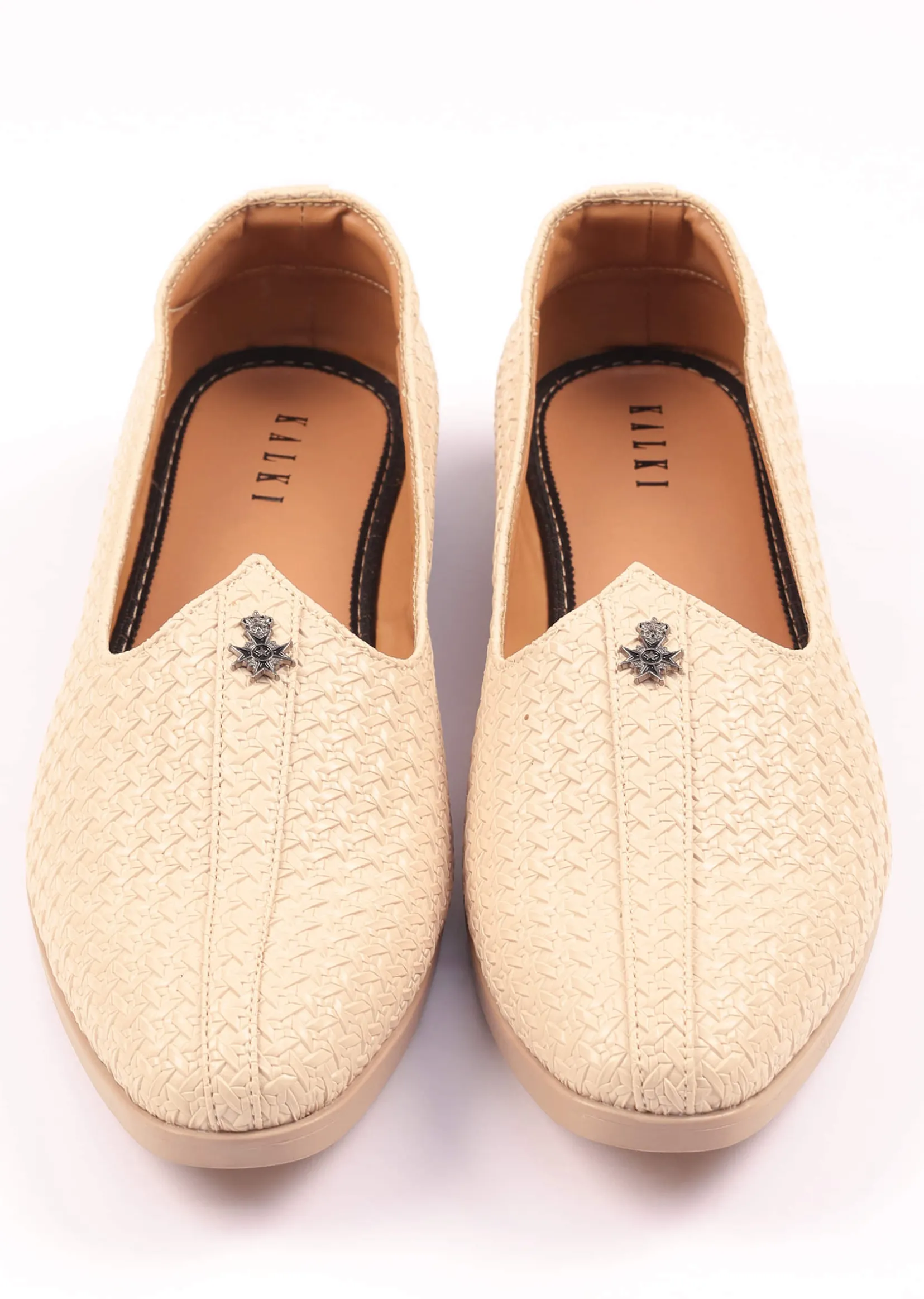 Off White Self Work Textured Juttis