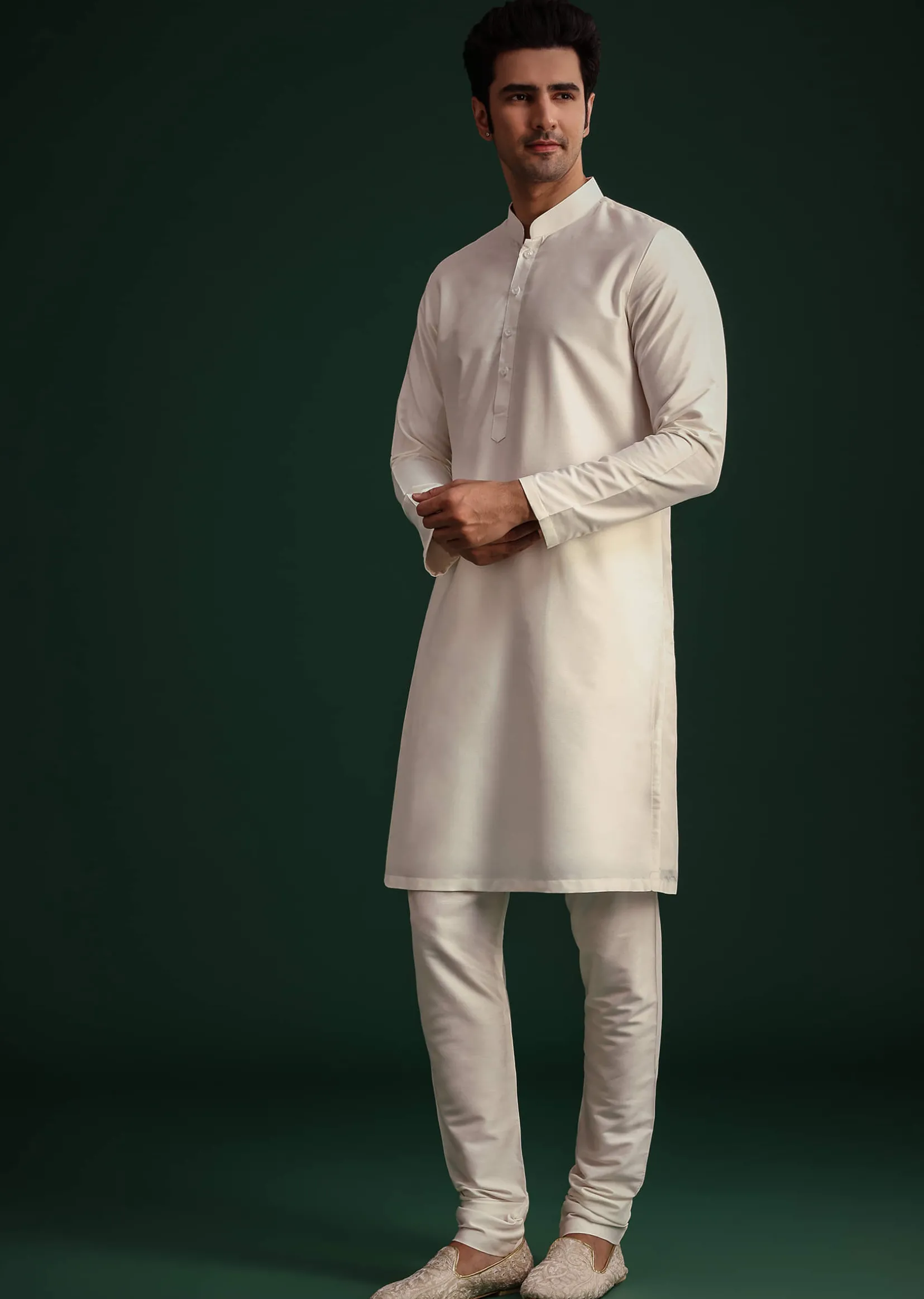 Off White Zari Embroidered Sherwani Set With Mala And Dupatta