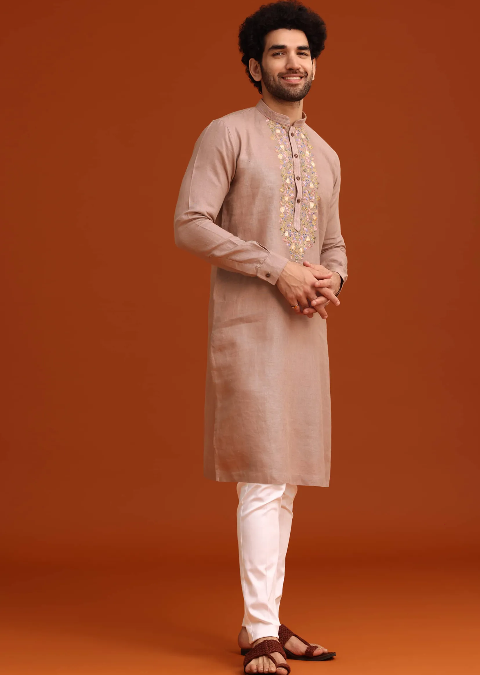 Onion Pink Floral Resham Hand Embroidered Kurta Set In Linen
