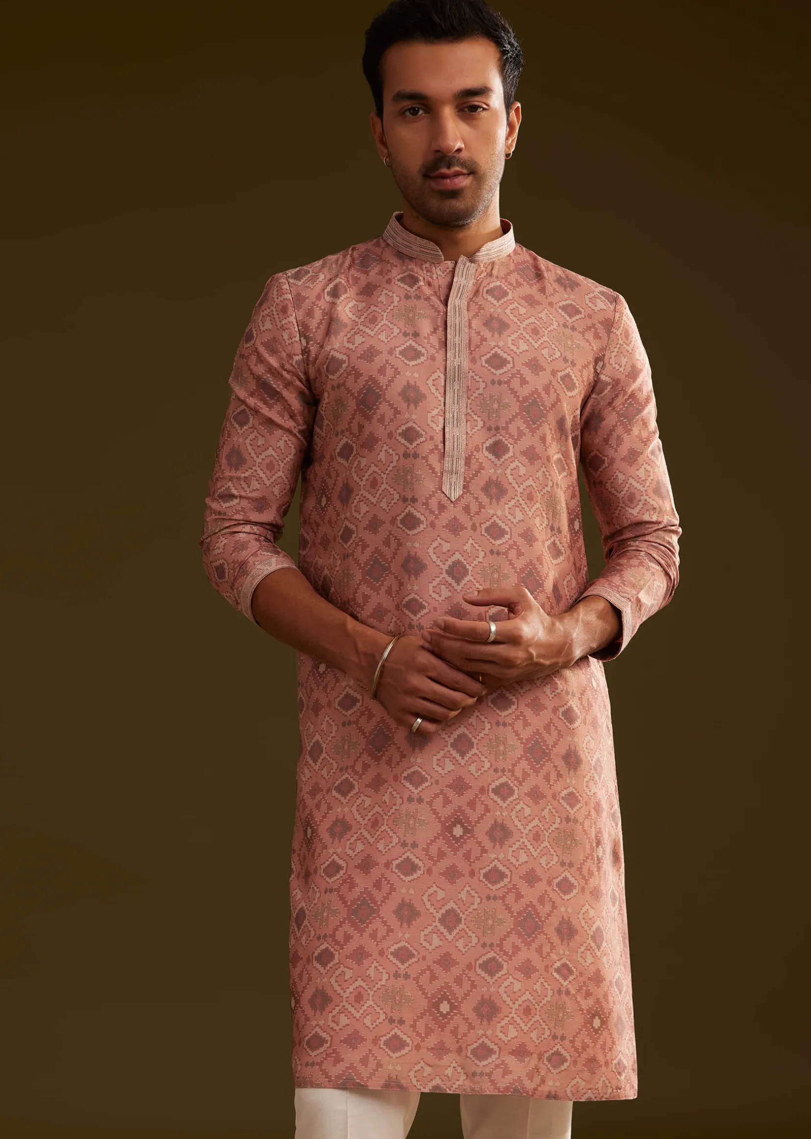 Onion Pink Kurta Set with Geometric Print