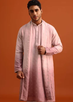 Onion Pink Ombre Kurta Set In Raw Silk With Butti Work