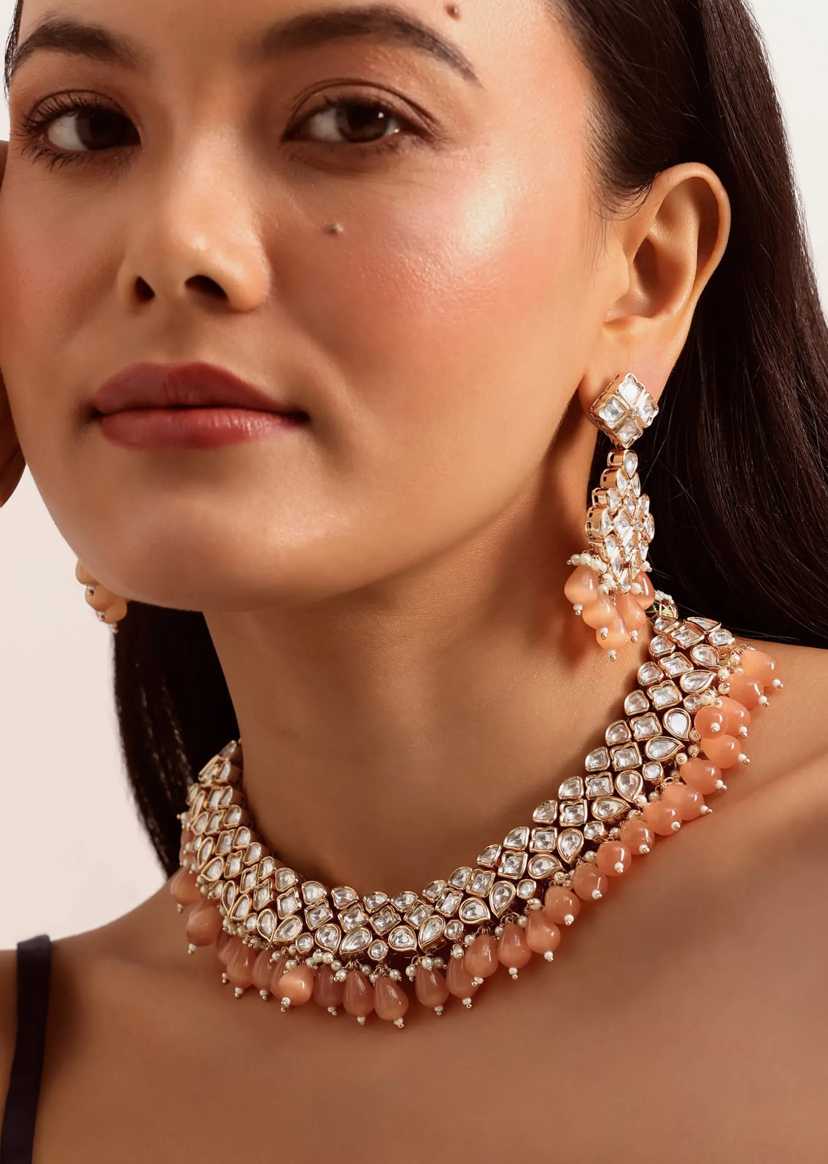 Orange And Gold Kundan Choker Set In Mix Metal