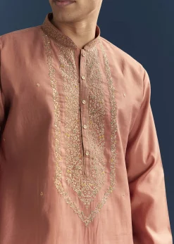 Orange Silk Textured Kurta Set For Men With Resham Work