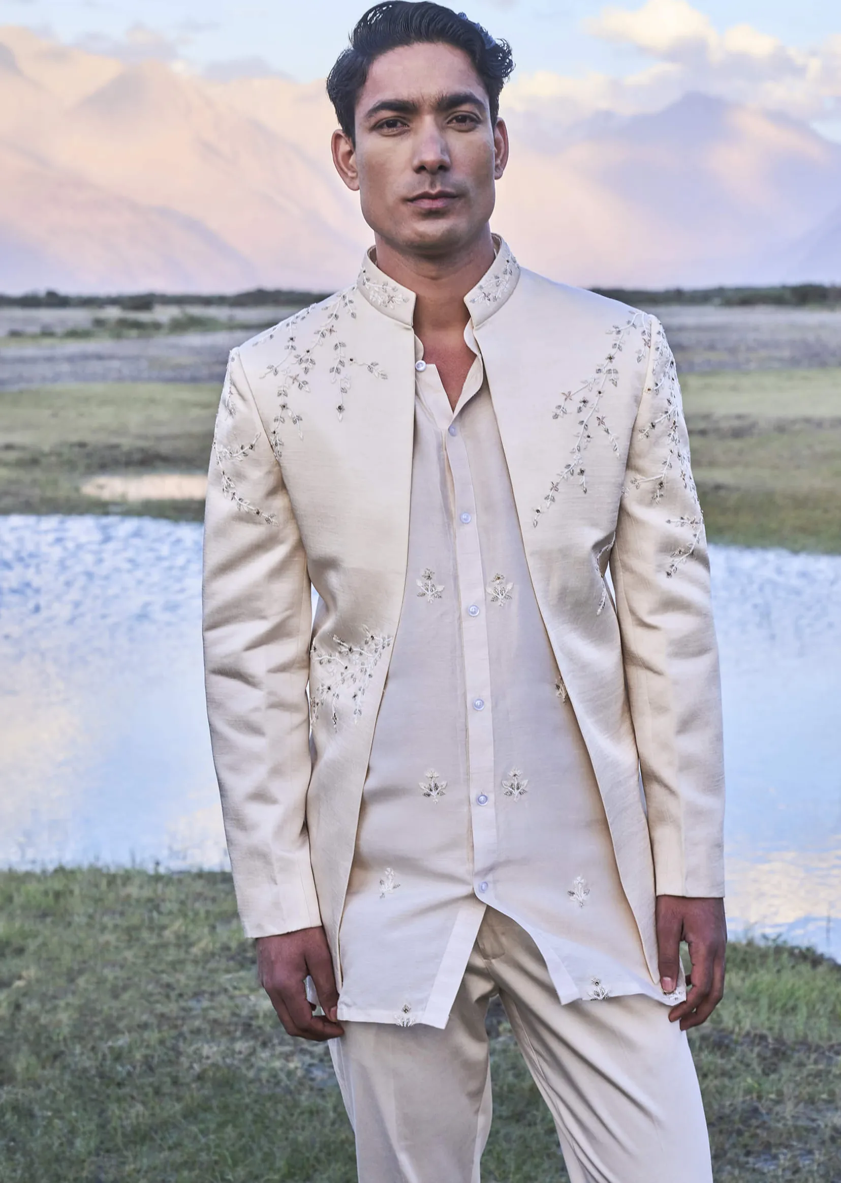 Oyester Embroidered Linen Jodhpuri Suit