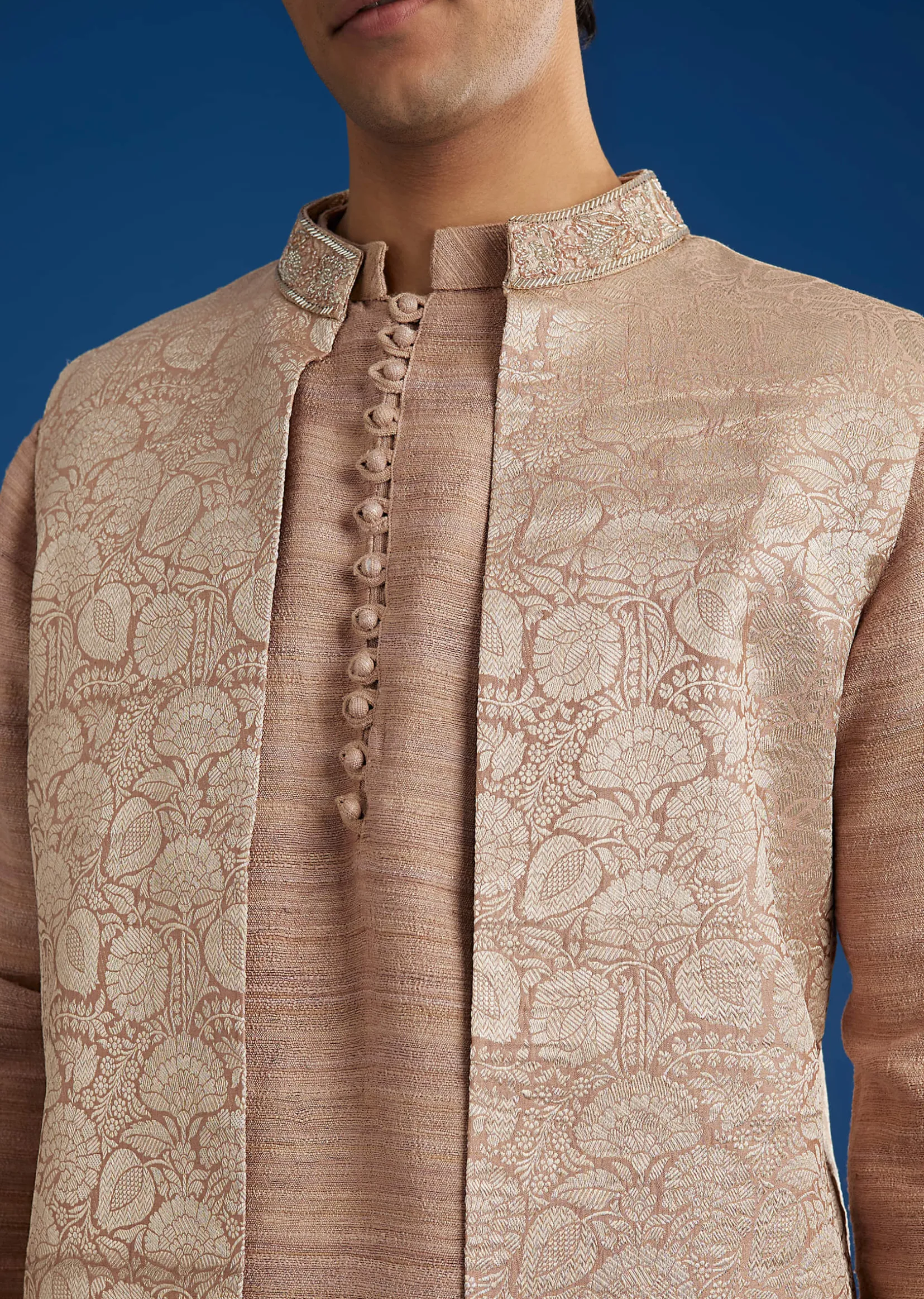 Peach Banarasi Kurta Set With Salli And Katsana Jacket