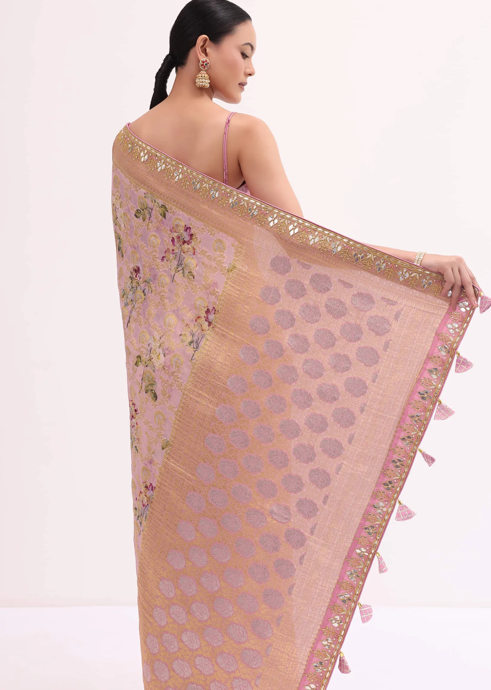 Peach Floral Georgette Saree With Unstitched Blouse