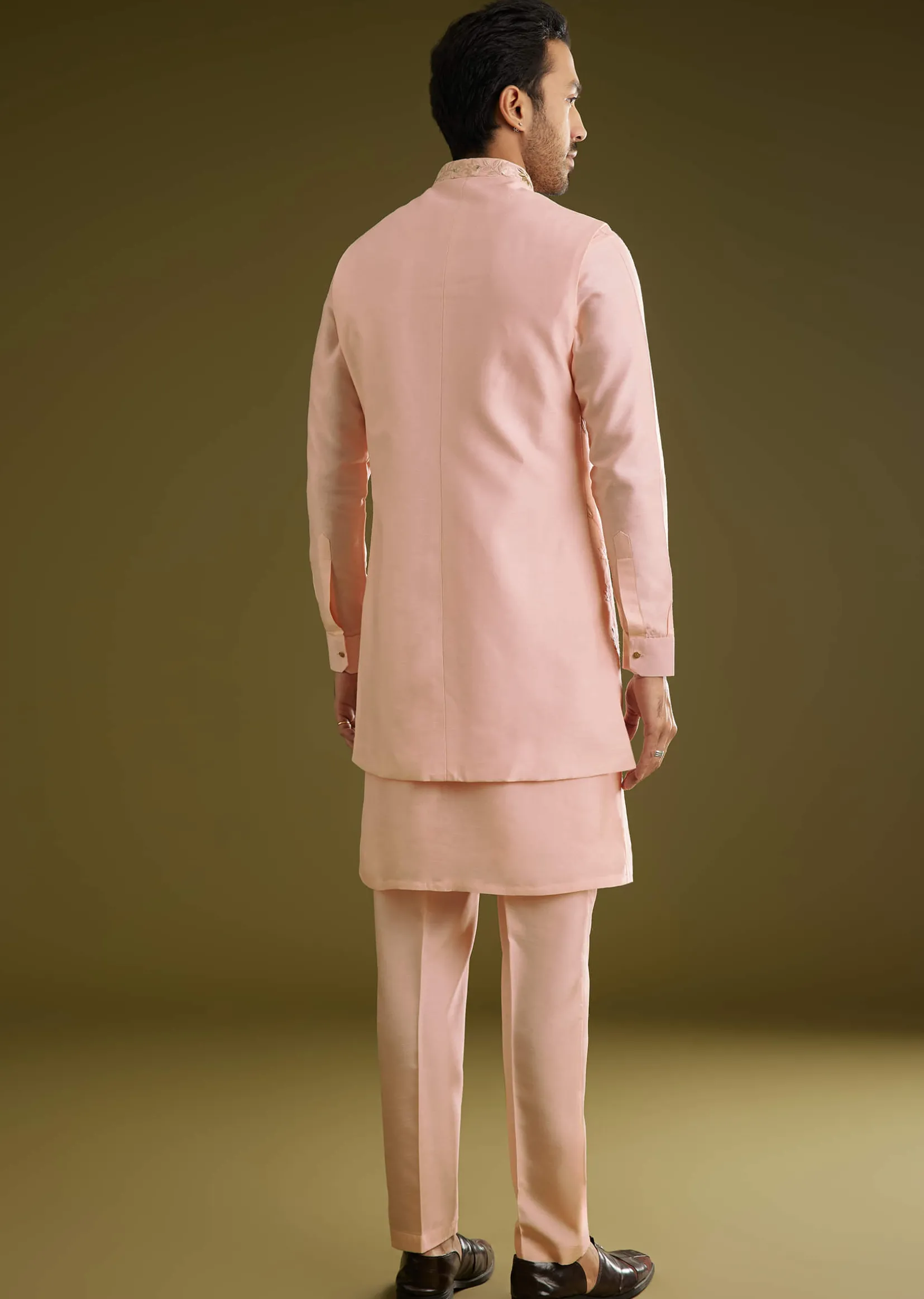 Peach Kurta Jacket Set In Cotton Silk With Embroidery Thread Work