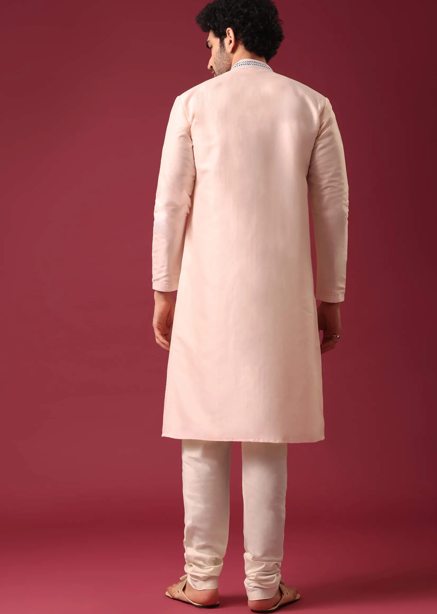 Peach Kurta Set With Mirror Work In Silk