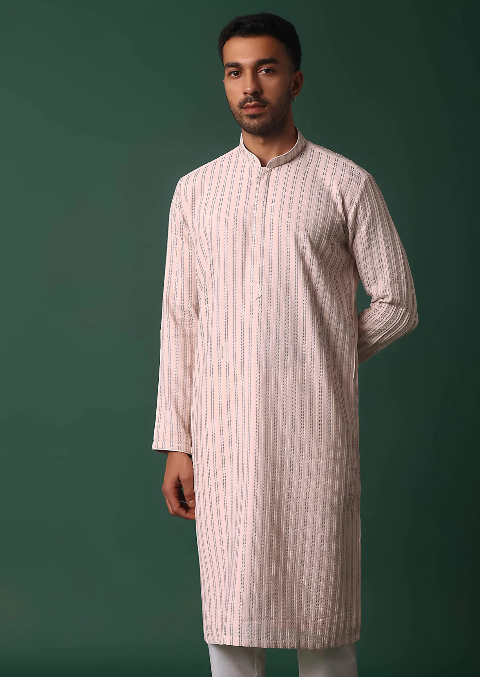 Pink Cotton Silk Kurta Set With Intricate Thread Work Embroidery