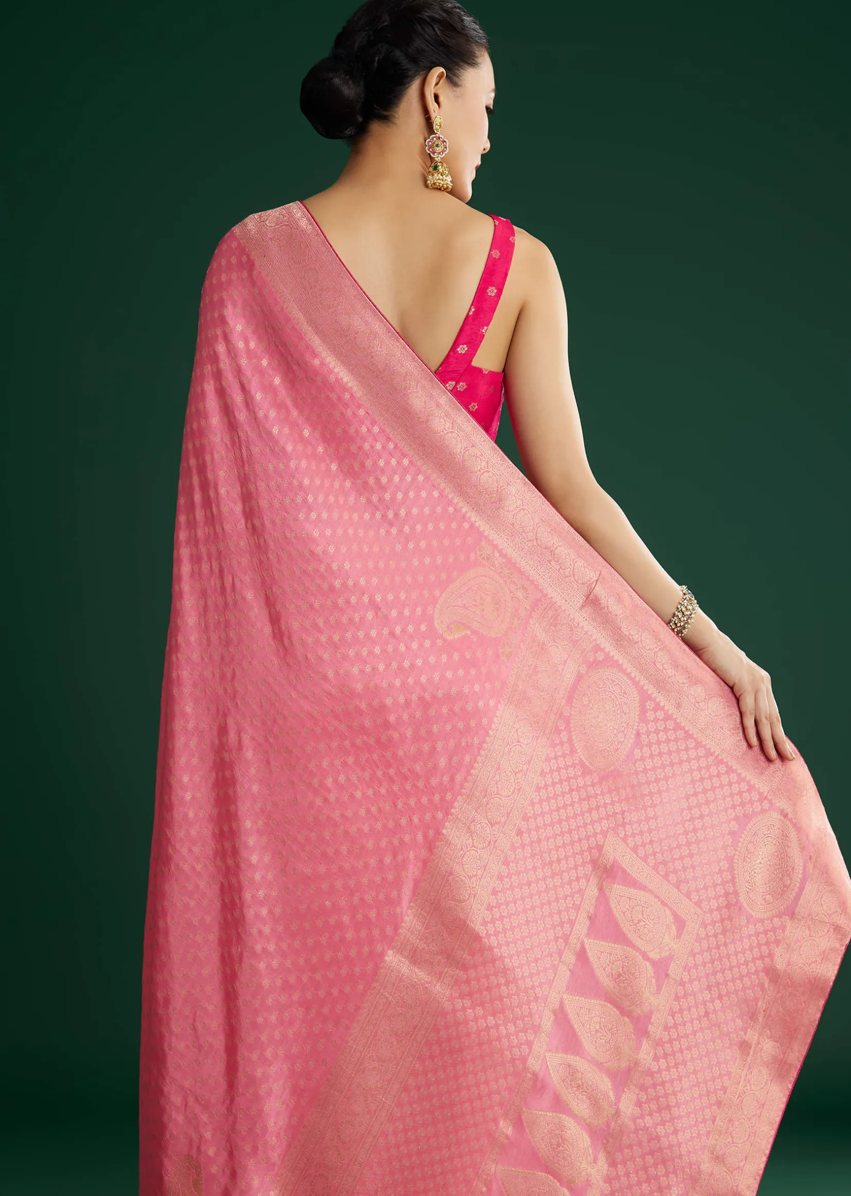 Pink Gajari Dola Silk Saree With Butti Weave