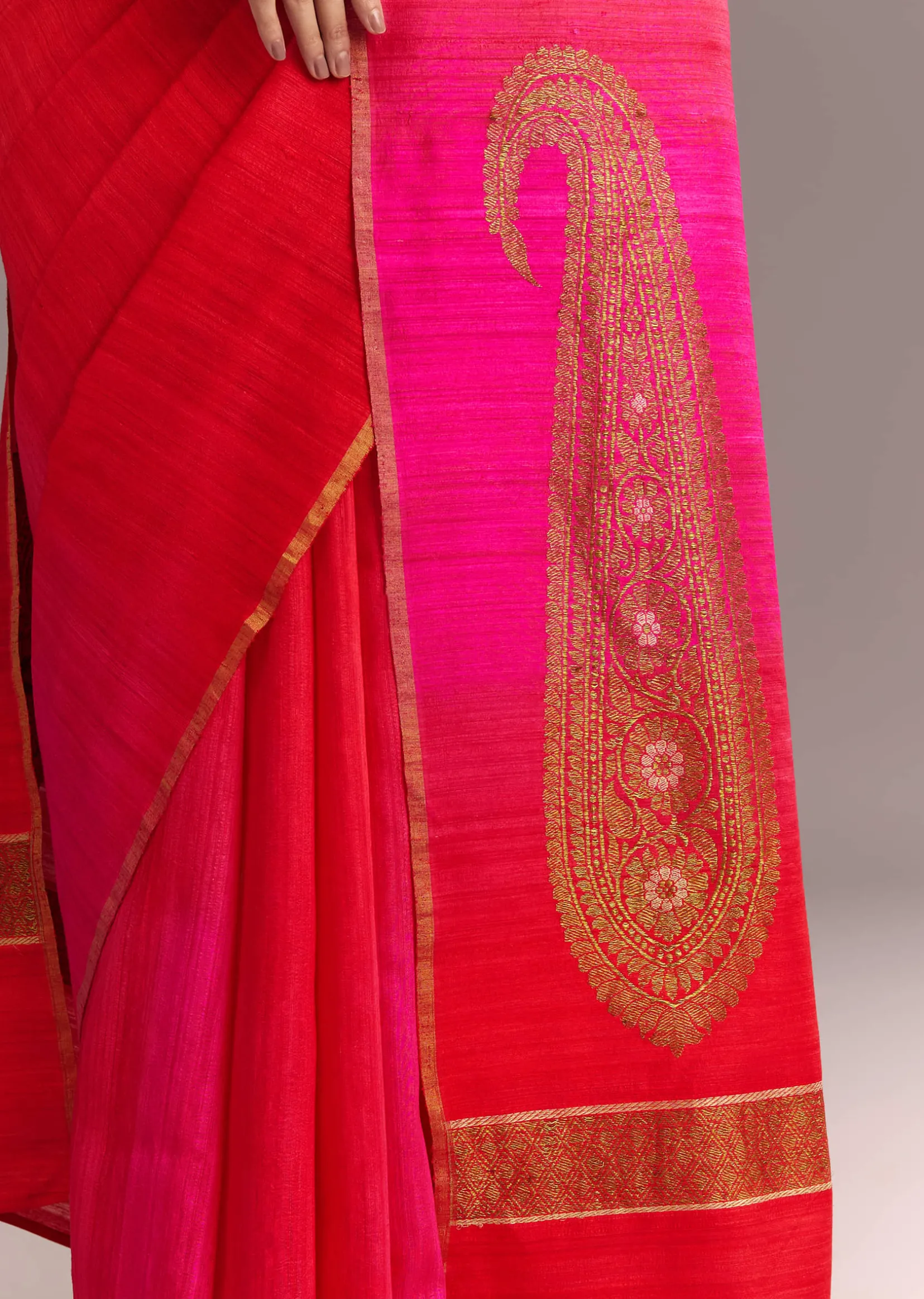 Pink Red Kora Silk Handloom Saree With Woven Traditional Motif