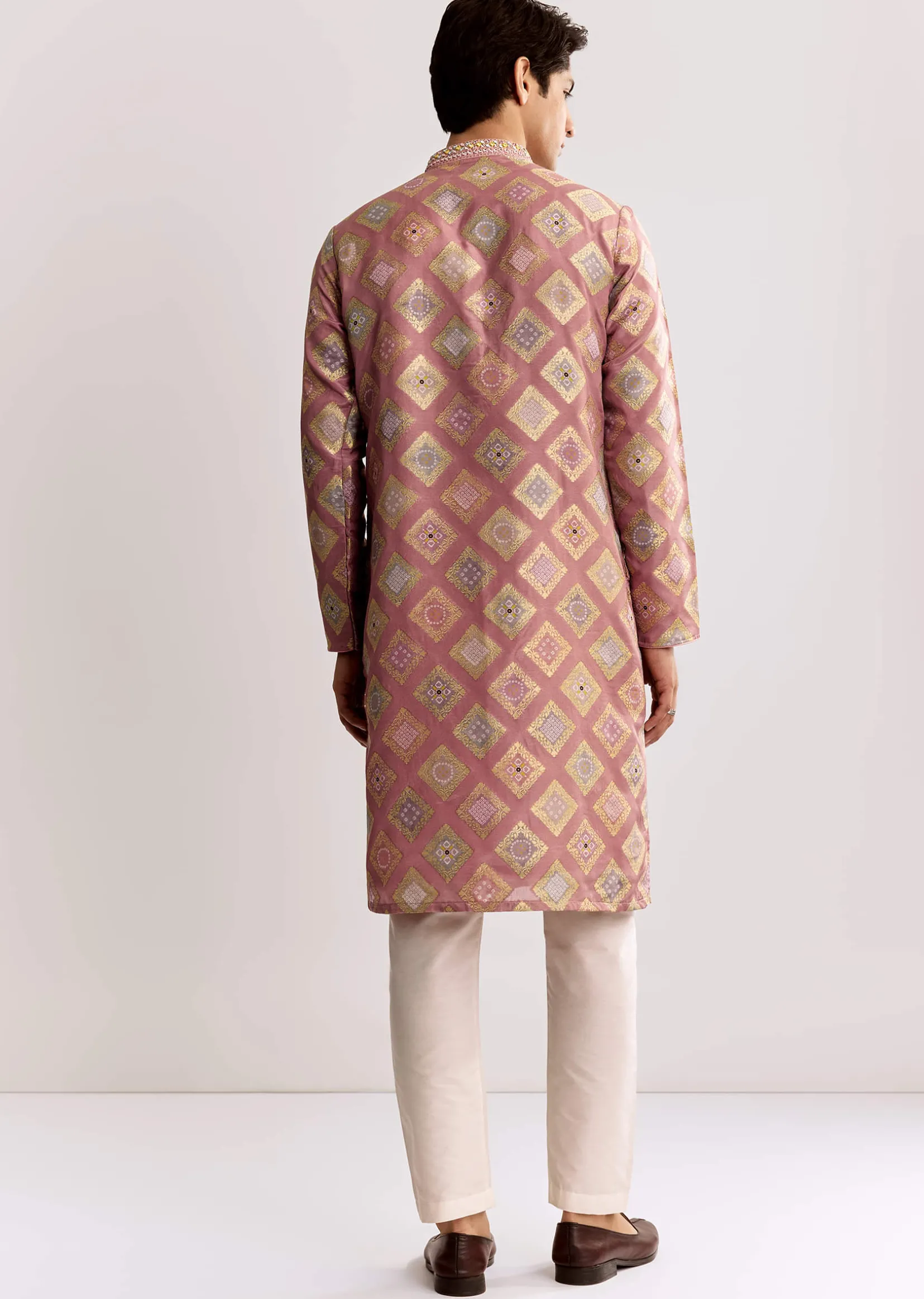 Pink Silk Kurta Set With Mirror Geometric Print