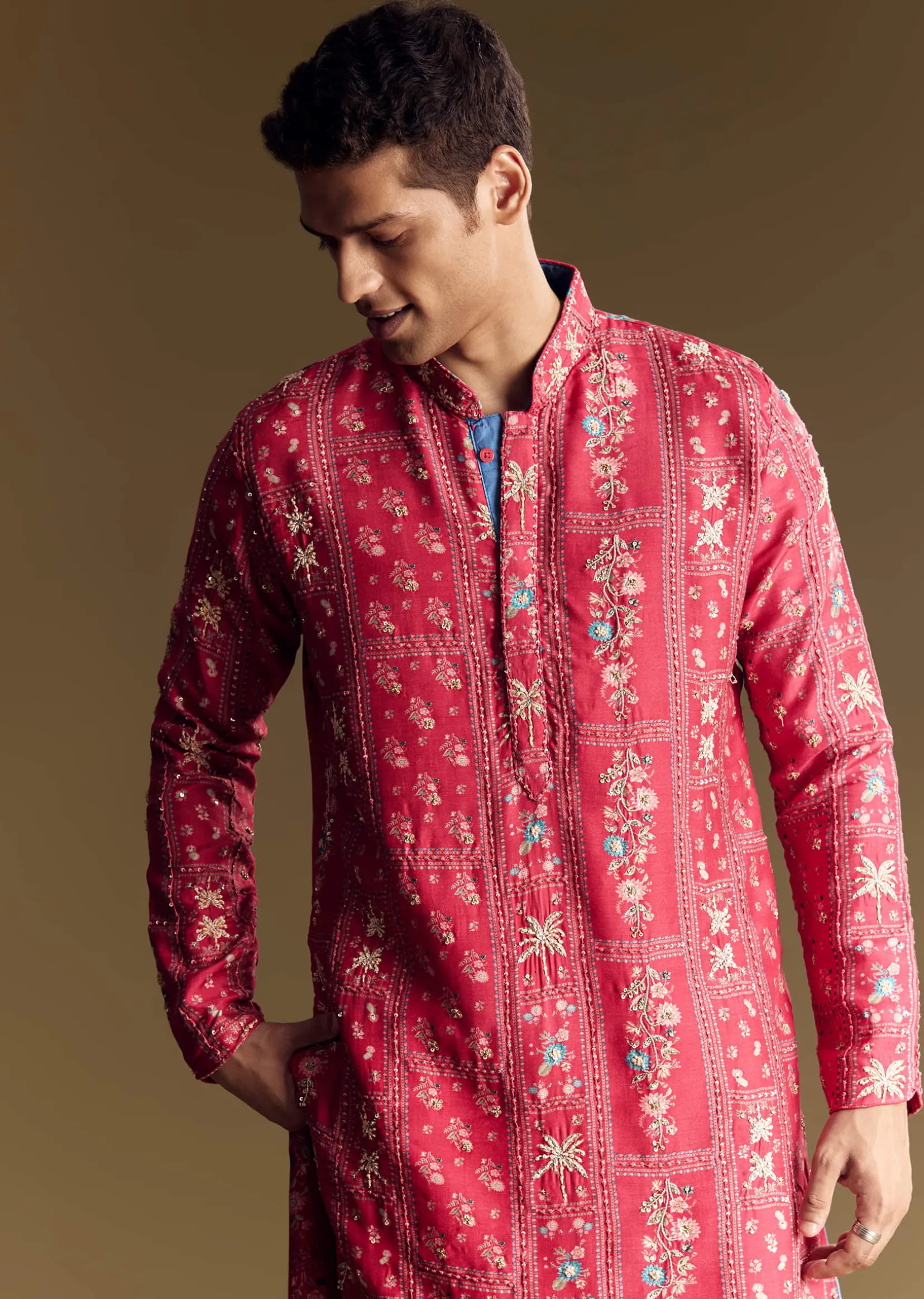Pink Silk Kurta Set With Resham And Sequin Work