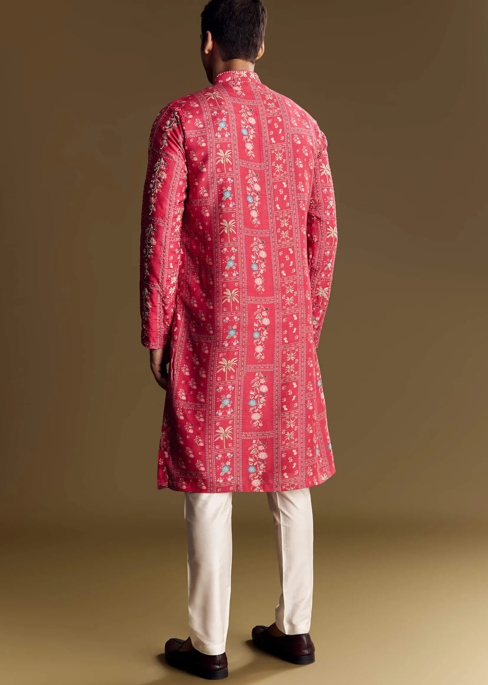 Pink Silk Kurta Set With Resham And Sequin Work