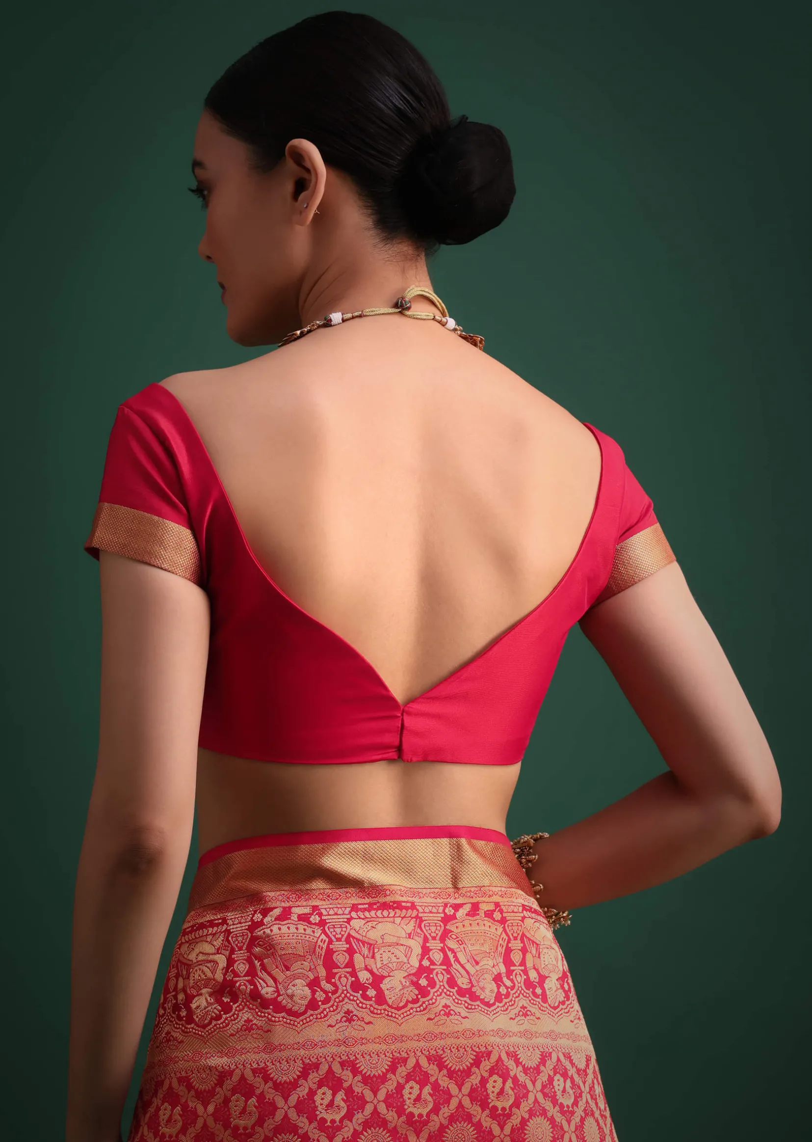 Pink Silk Saree With Zari Woven Jaal Work And Traditional Motif Border