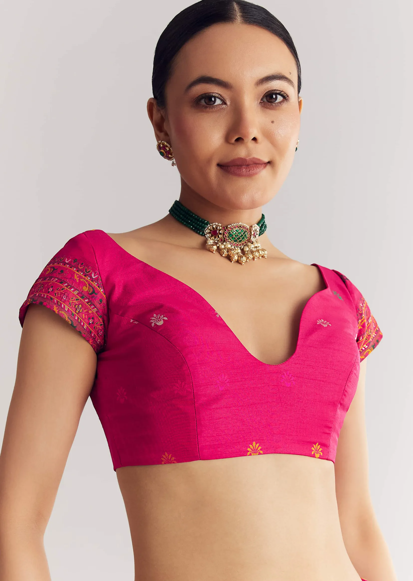 Pink Traditional Floral And Jaal Woven Saree