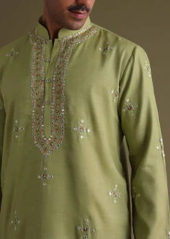 Pista Green Kurta Set In Silk With Mirror Embroidery