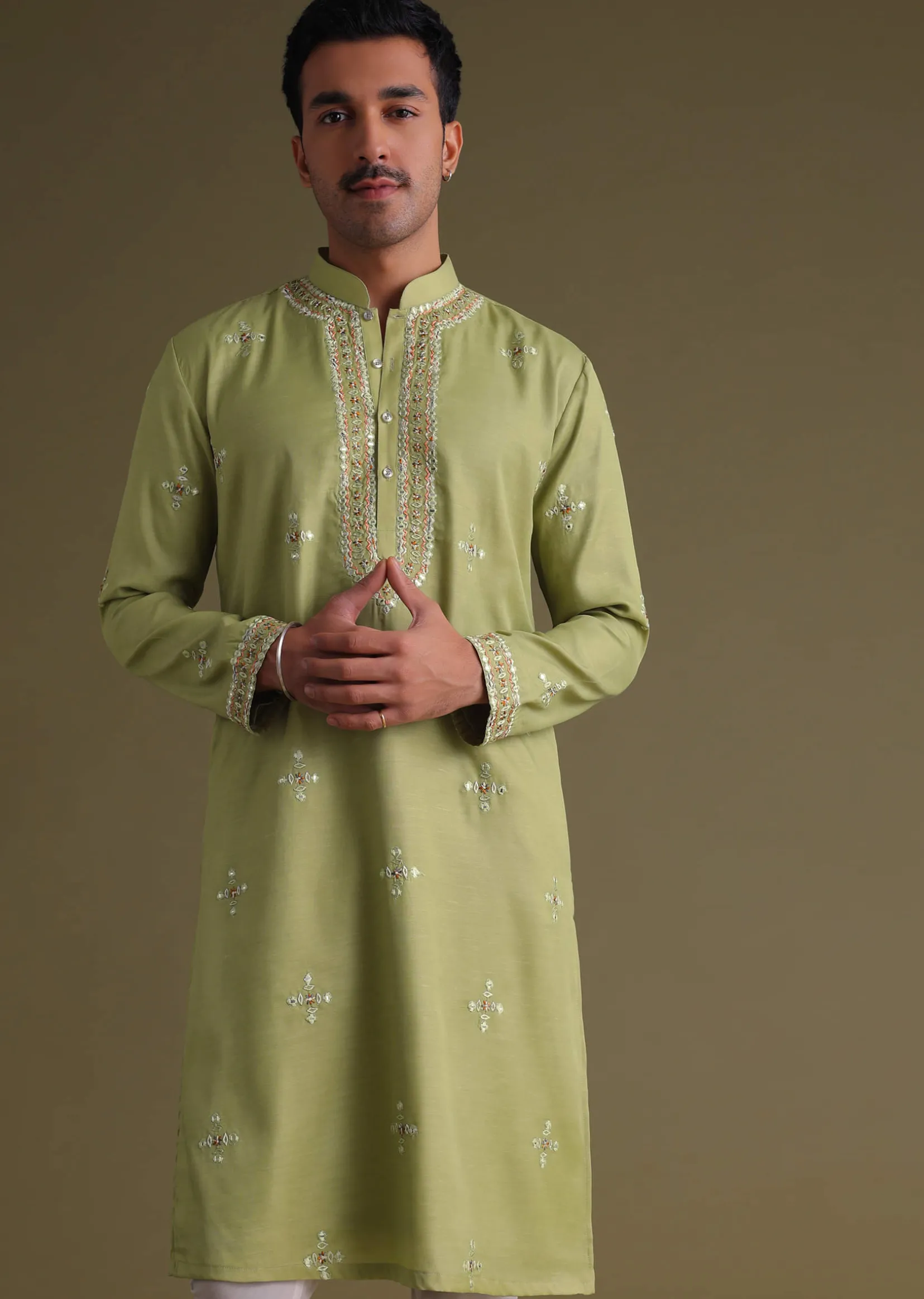 Pista Green Kurta Set In Silk With Mirror Embroidery