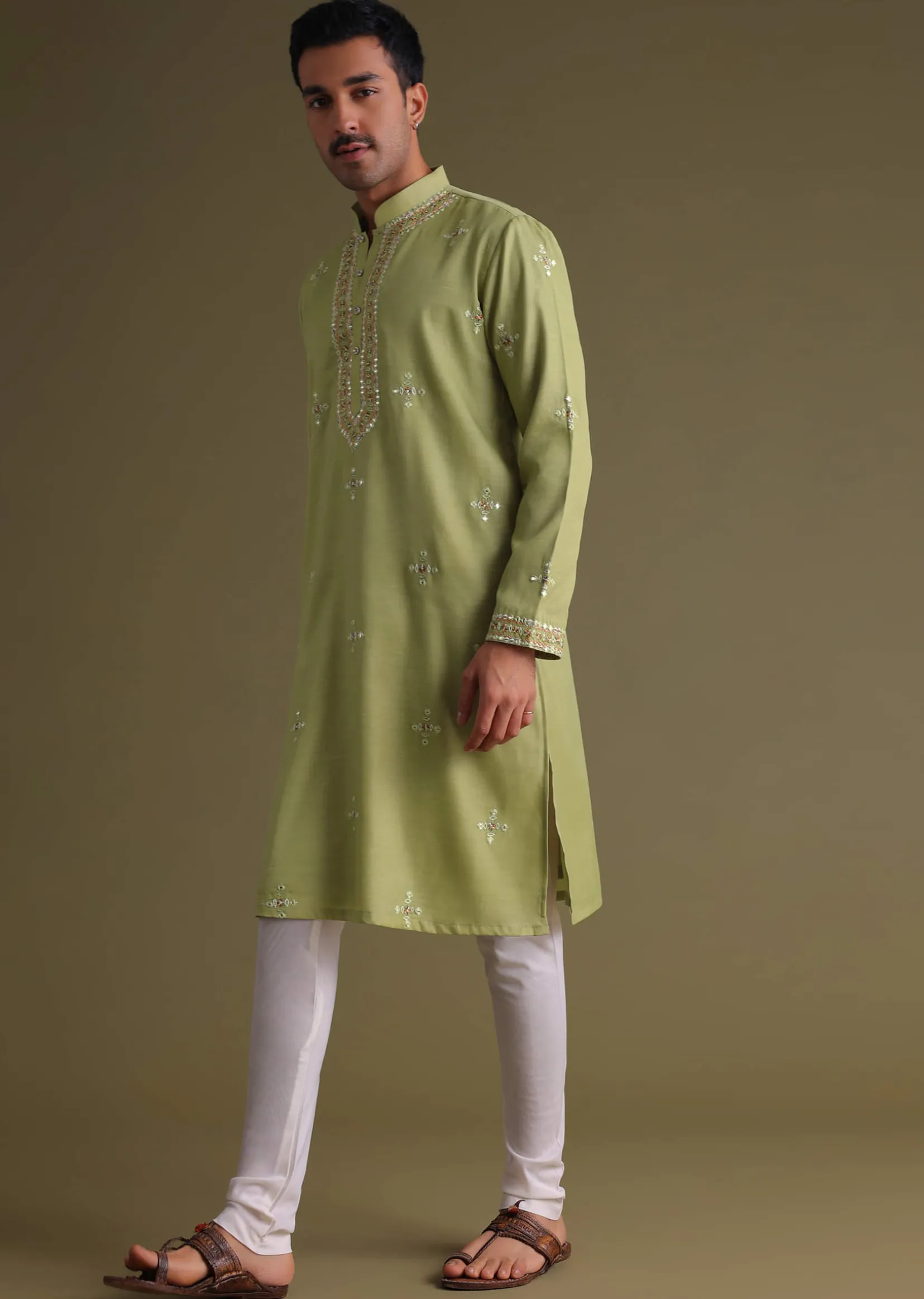 Pista Green Kurta Set In Silk With Mirror Embroidery