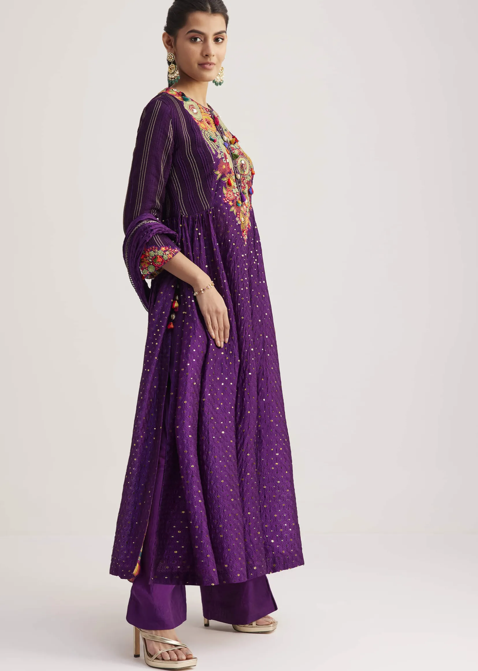 Purple Silk Kurta Set With Resham Embroidery And Dupatta
