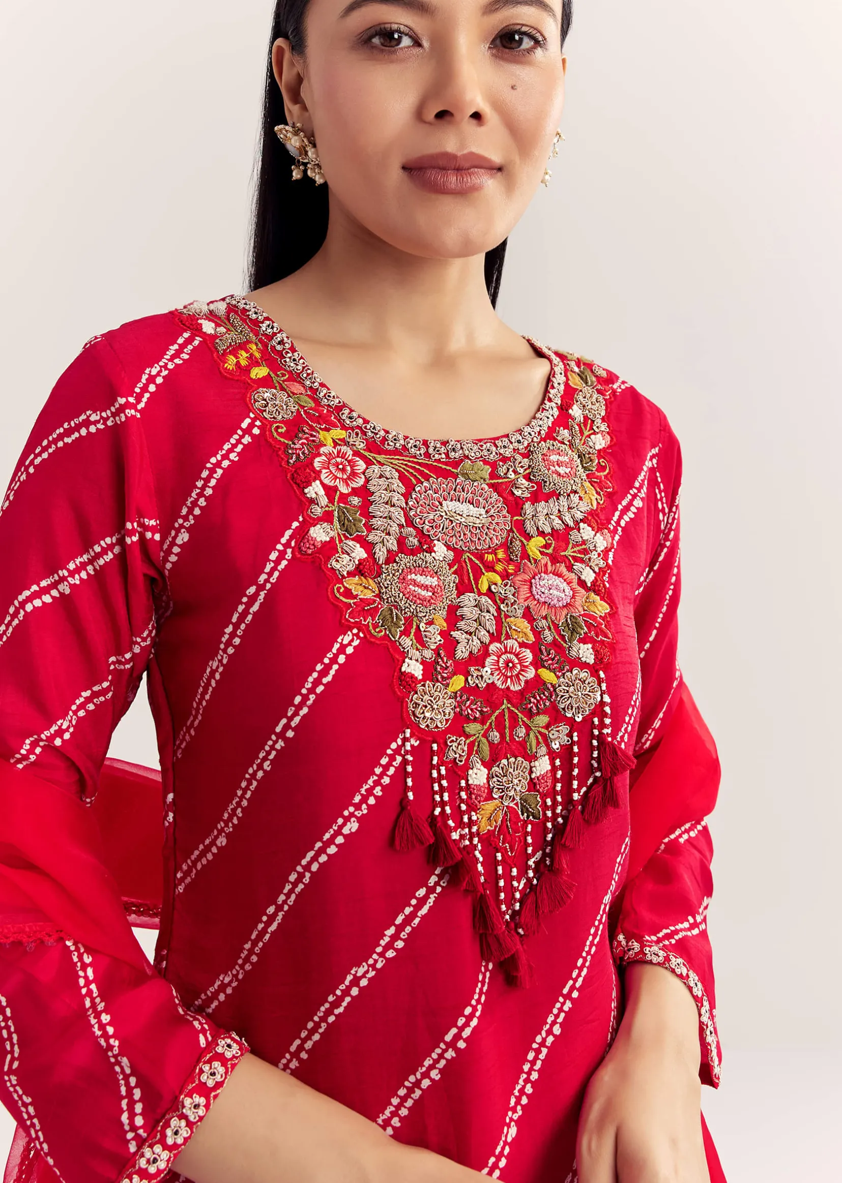 Red Dola Silk Printed Kurta Set With Embroidered Neckline