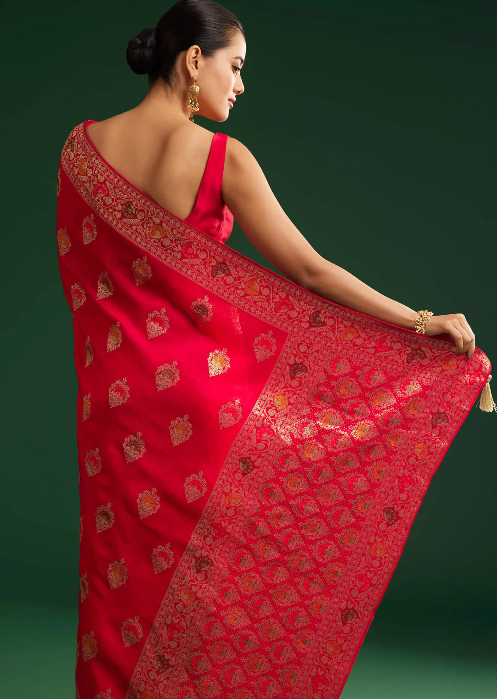 Red Dola Silk Saree With Zari Detailing