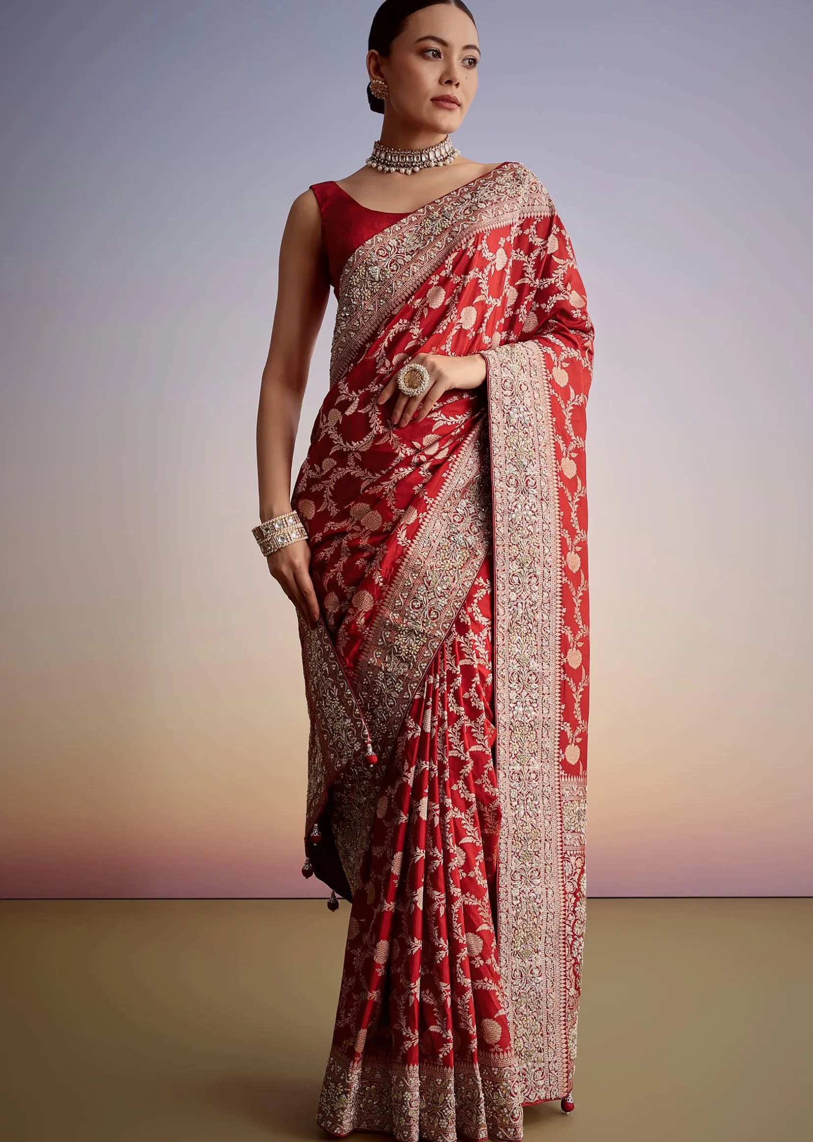Red Dola Silk Saree With Floral Jaal Work