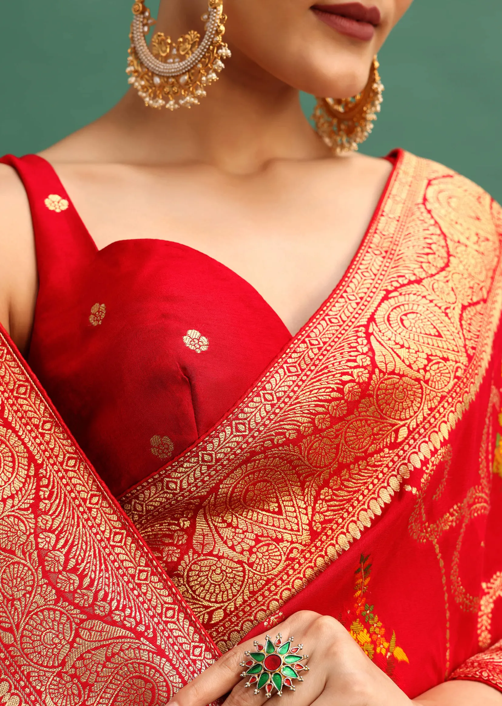 Red Dola Silk Woven Saree With Zari Work And Unstitched Blouse