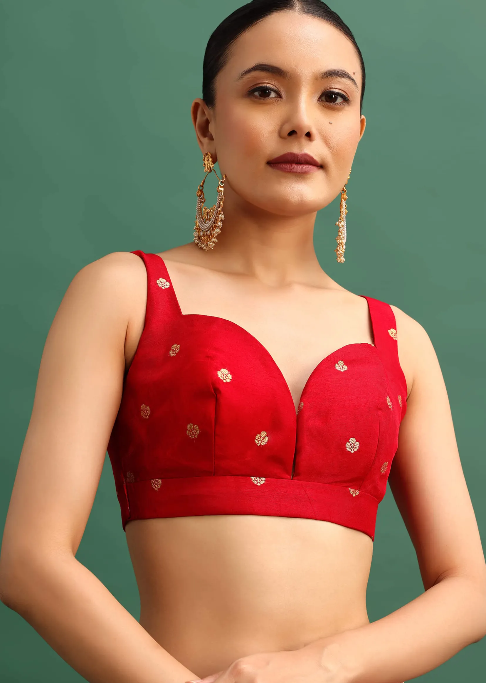 Red Dola Silk Woven Saree With Zari Work And Unstitched Blouse
