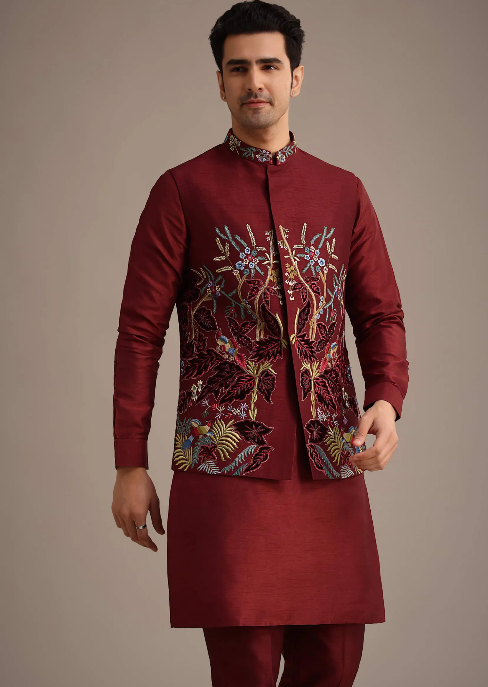Red Jacket And Kurta Set In Silk With Resham Work