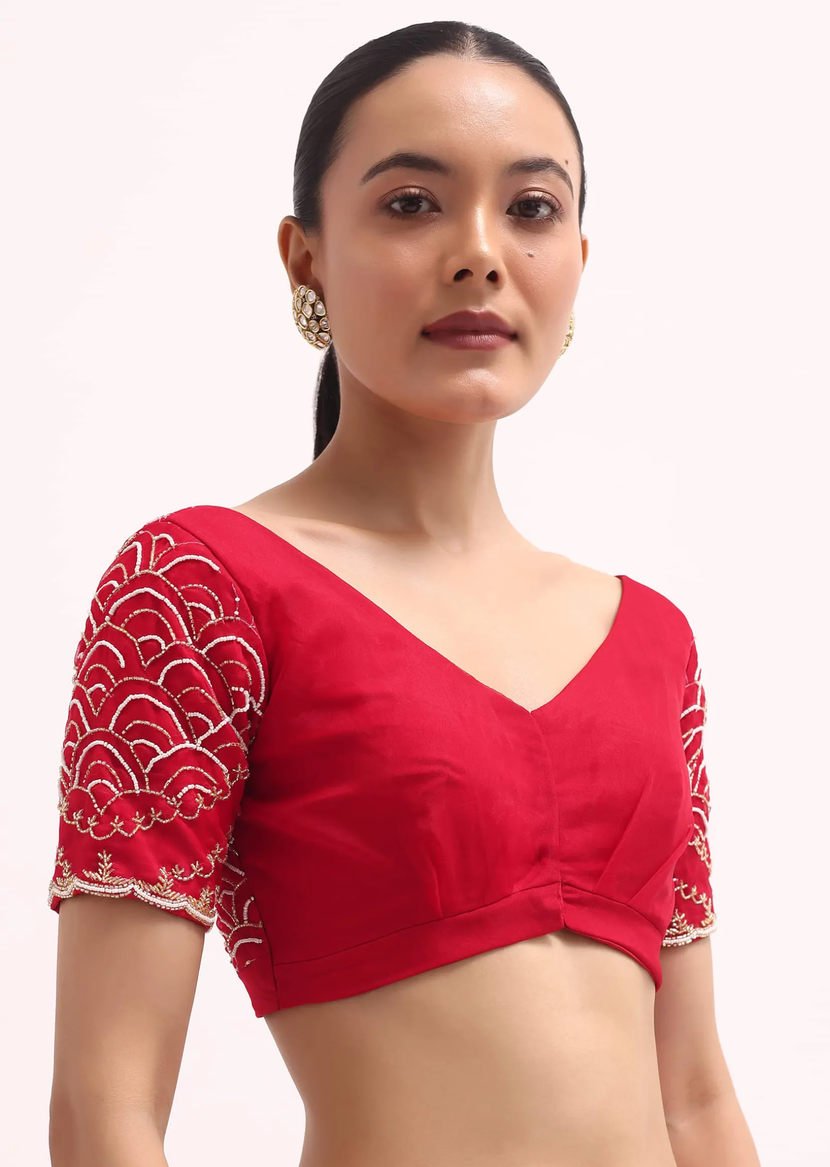 Red Scallop Border Organza Saree With Unstitched Blouse