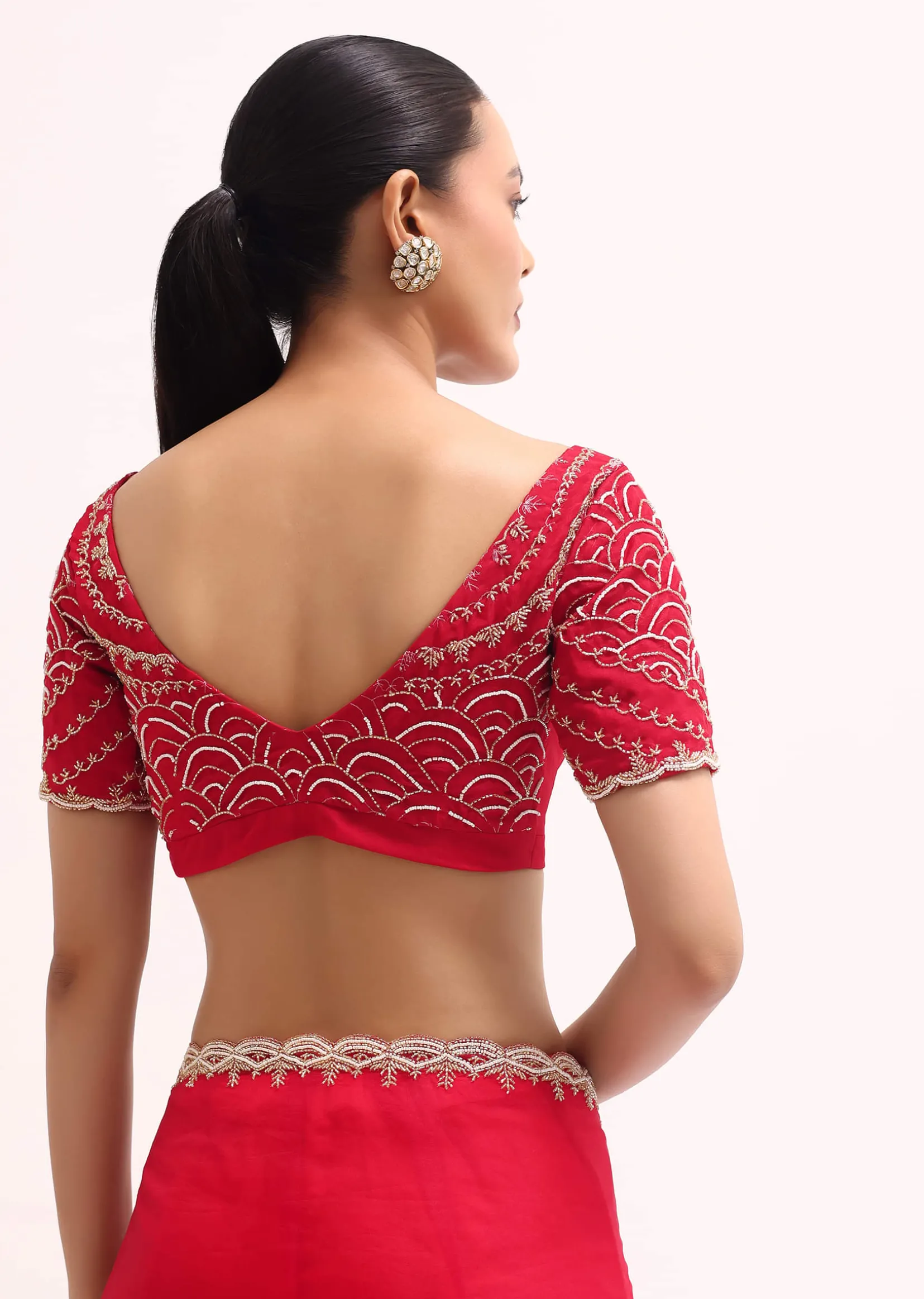 Red Scallop Border Organza Saree With Unstitched Blouse