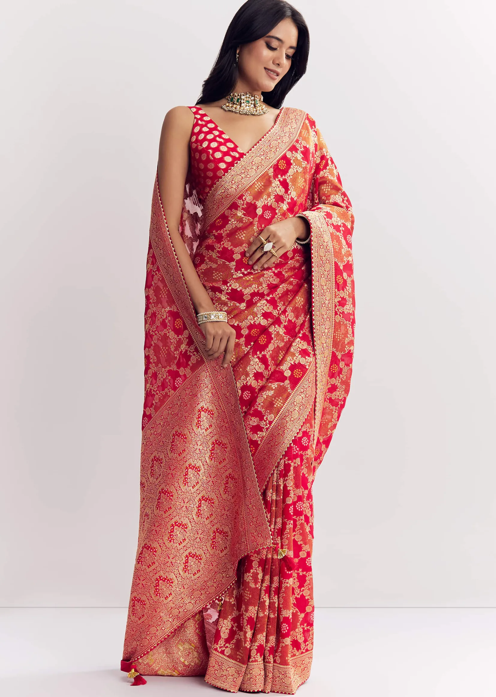 Red Shaded Dola Silk Saree With Zari Jaal Work