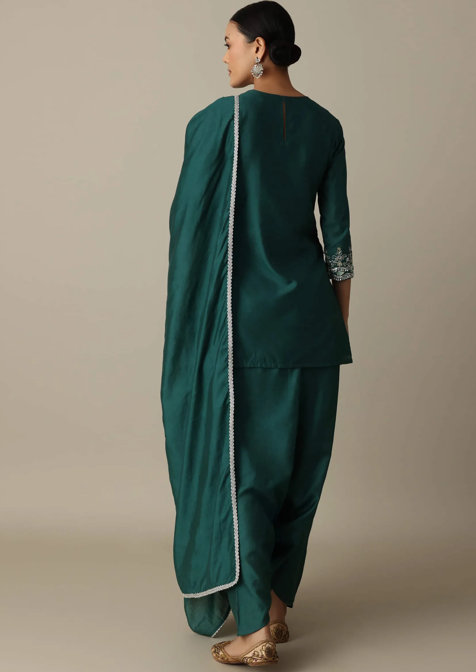Stunning Emerald Green Silk Embroidery Kurta Set