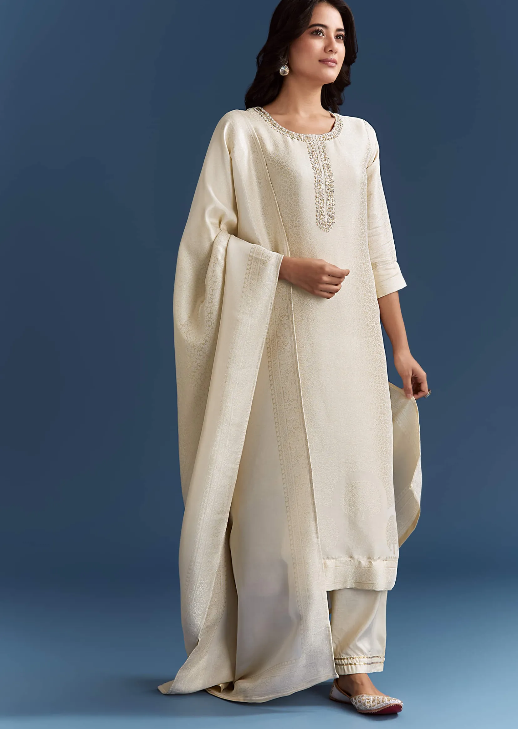 White Banarasi Tissue Kurta Set With Zardosi Neckline