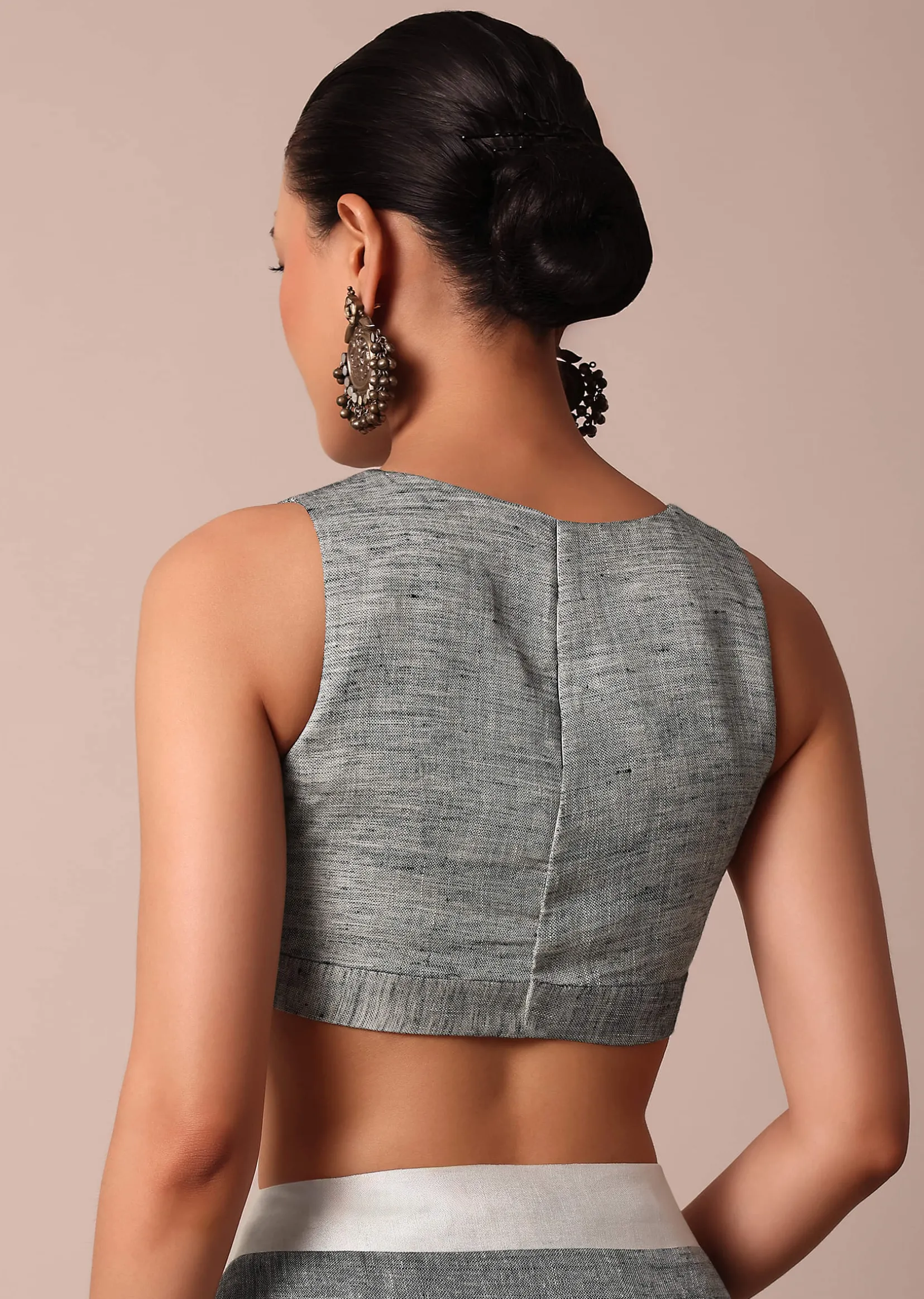 White Cotton Linen Floral Thread Embroidered Saree With Unstitched Blouse Piece