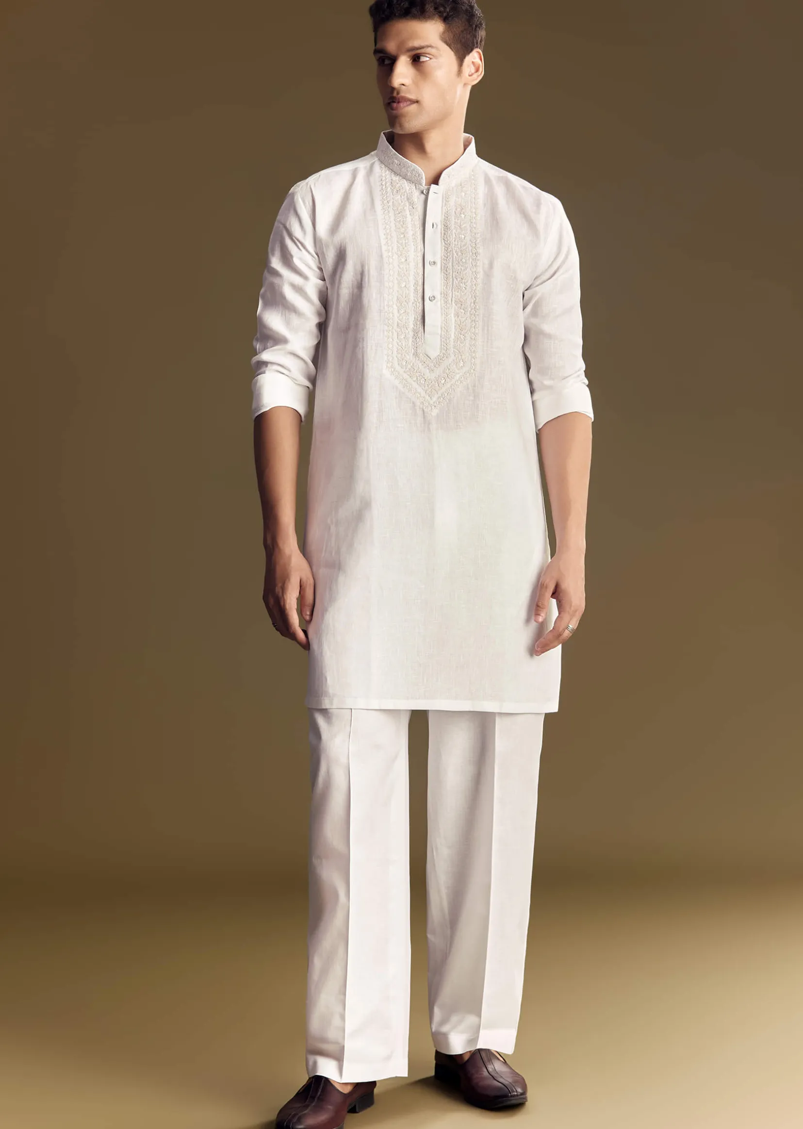 White Linen Kurta Set With Thread Embroidery