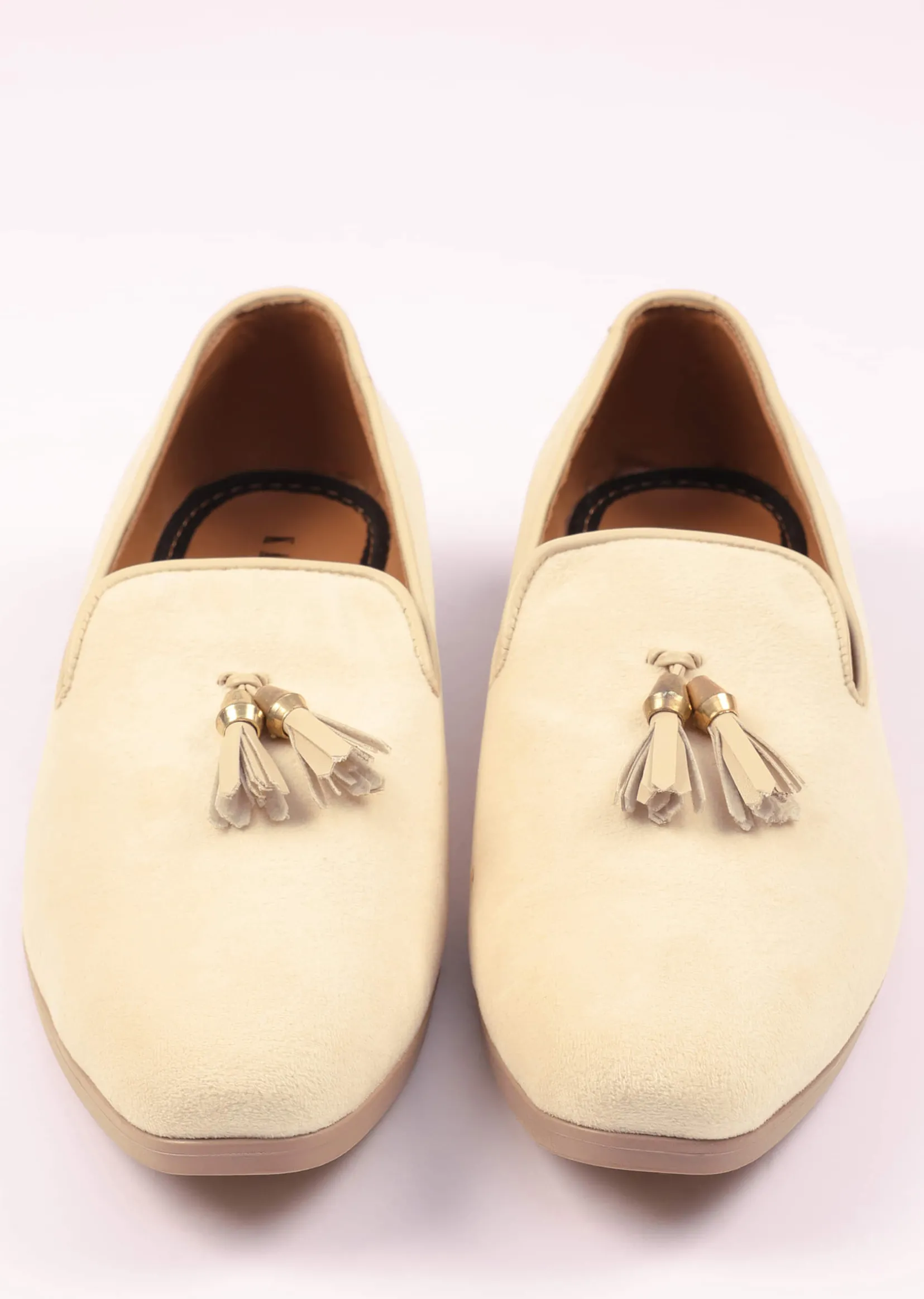White Velvet Tassel Jutti
