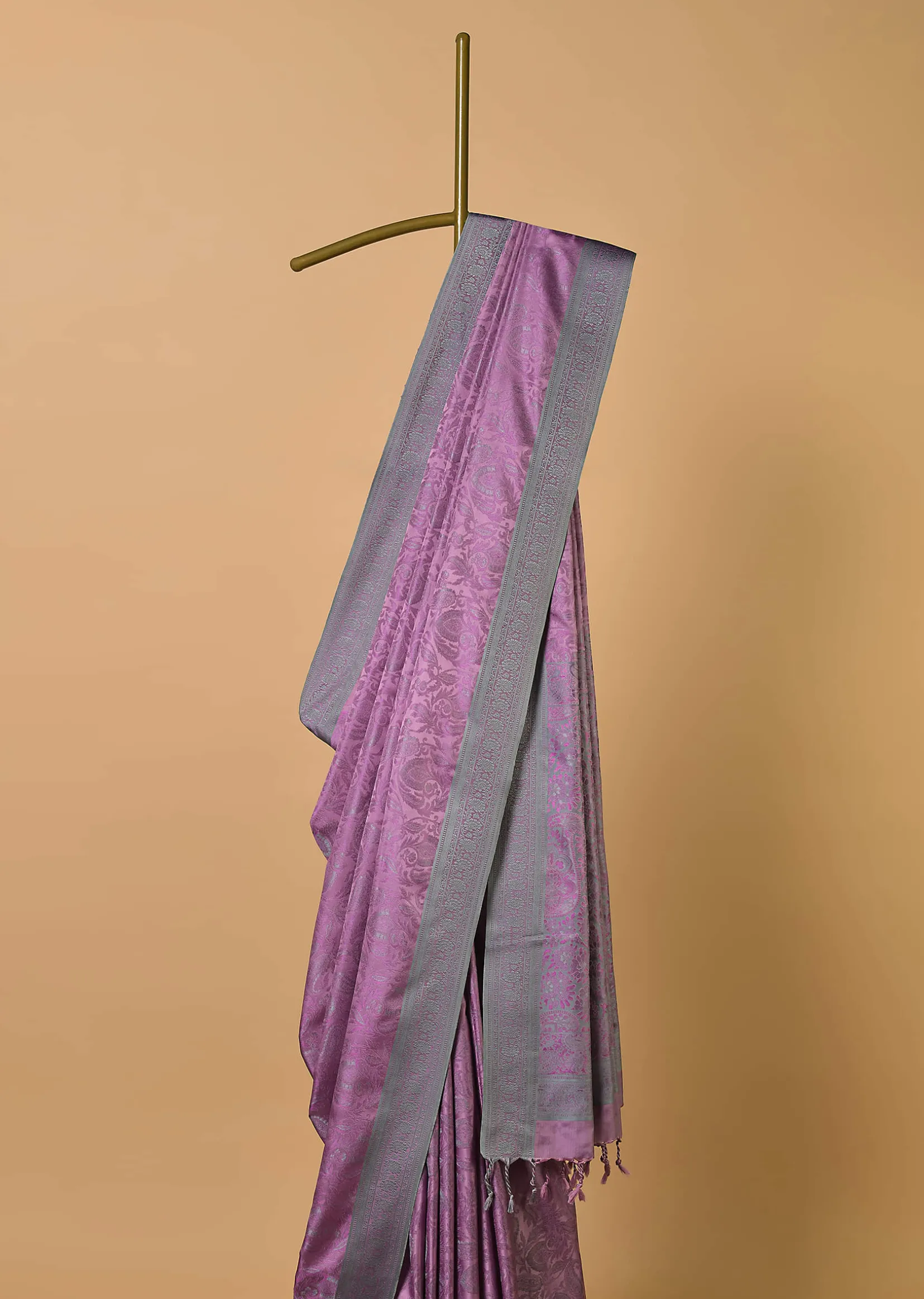 Wine South Resham Silk Saree With Woven Work And Unstitched Blouse Fabric